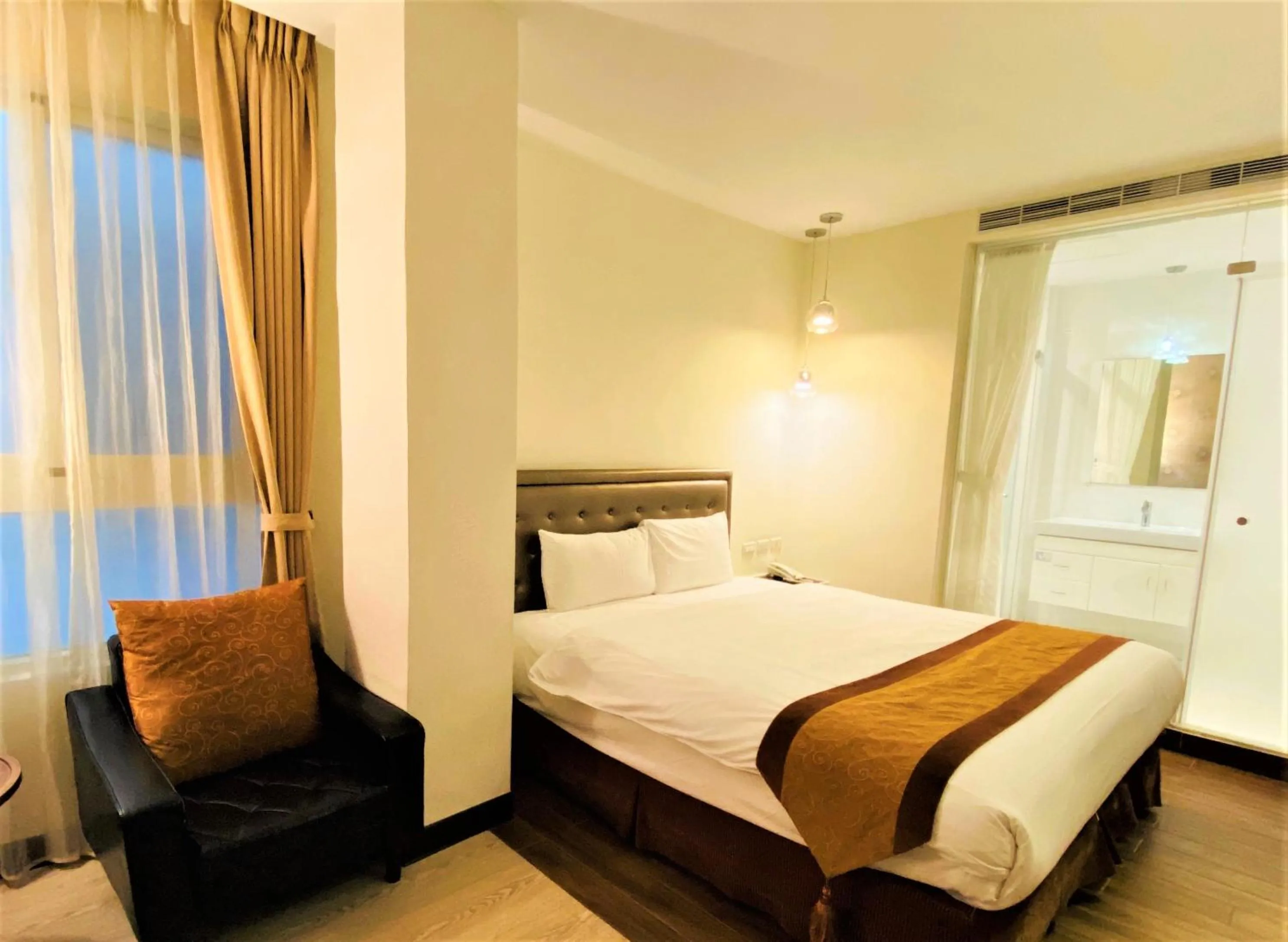 Bed in Taitung Z. Hotel