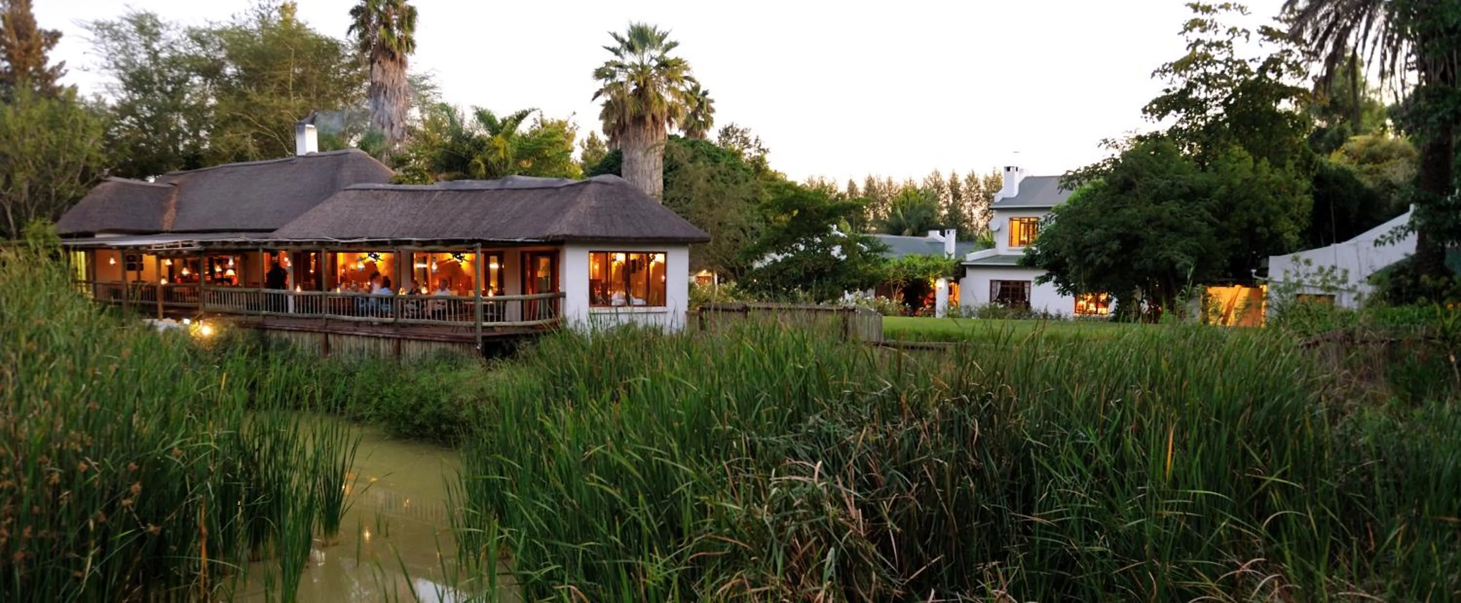 Restaurant/places to eat in Woodall Country House and Spa