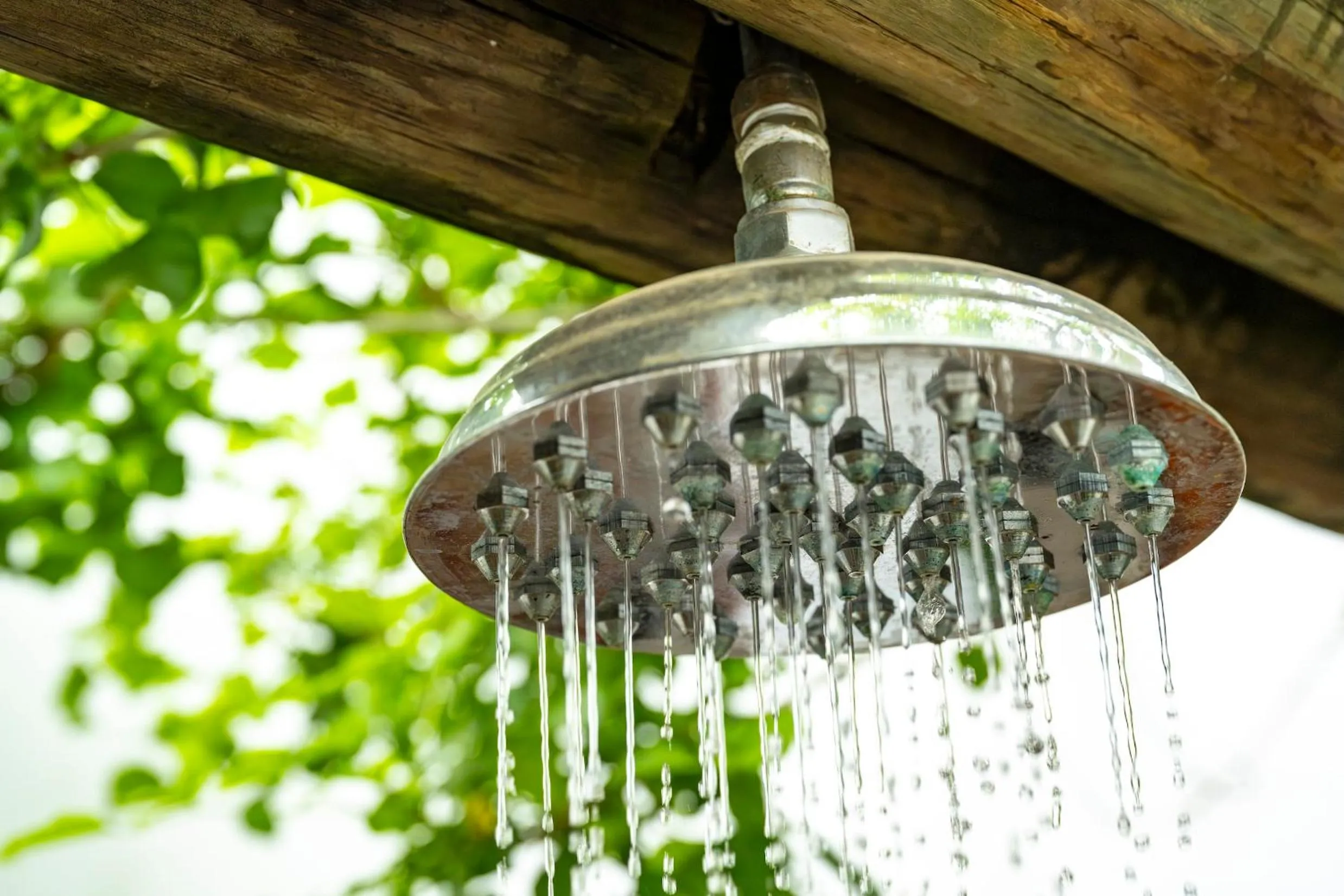 Shower in Woodall Country House and Spa