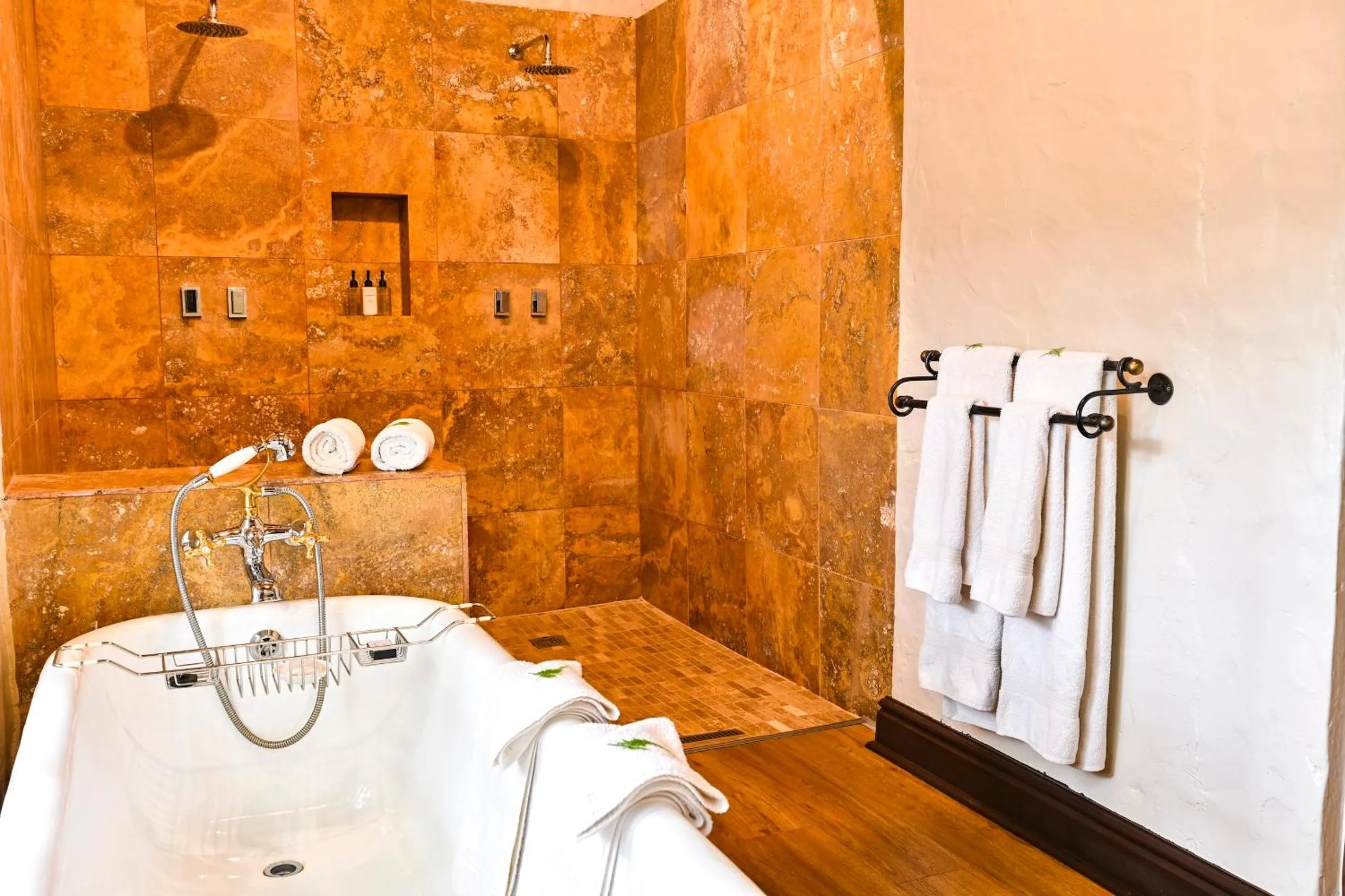 Shower in Woodall Country House and Spa