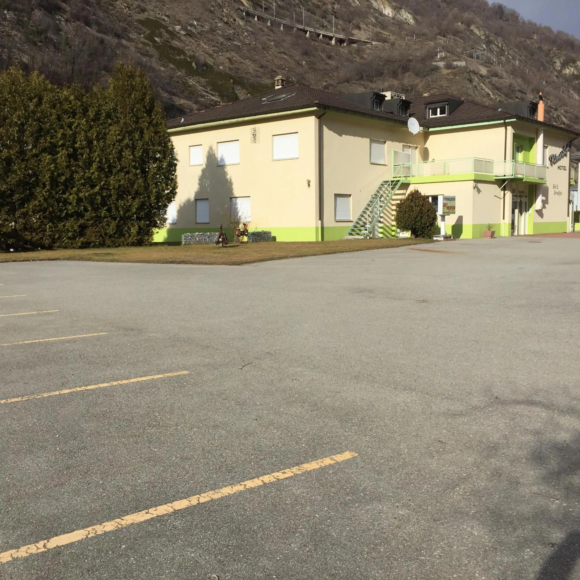 Property building in Römerhof - Hotel with Self Check-in