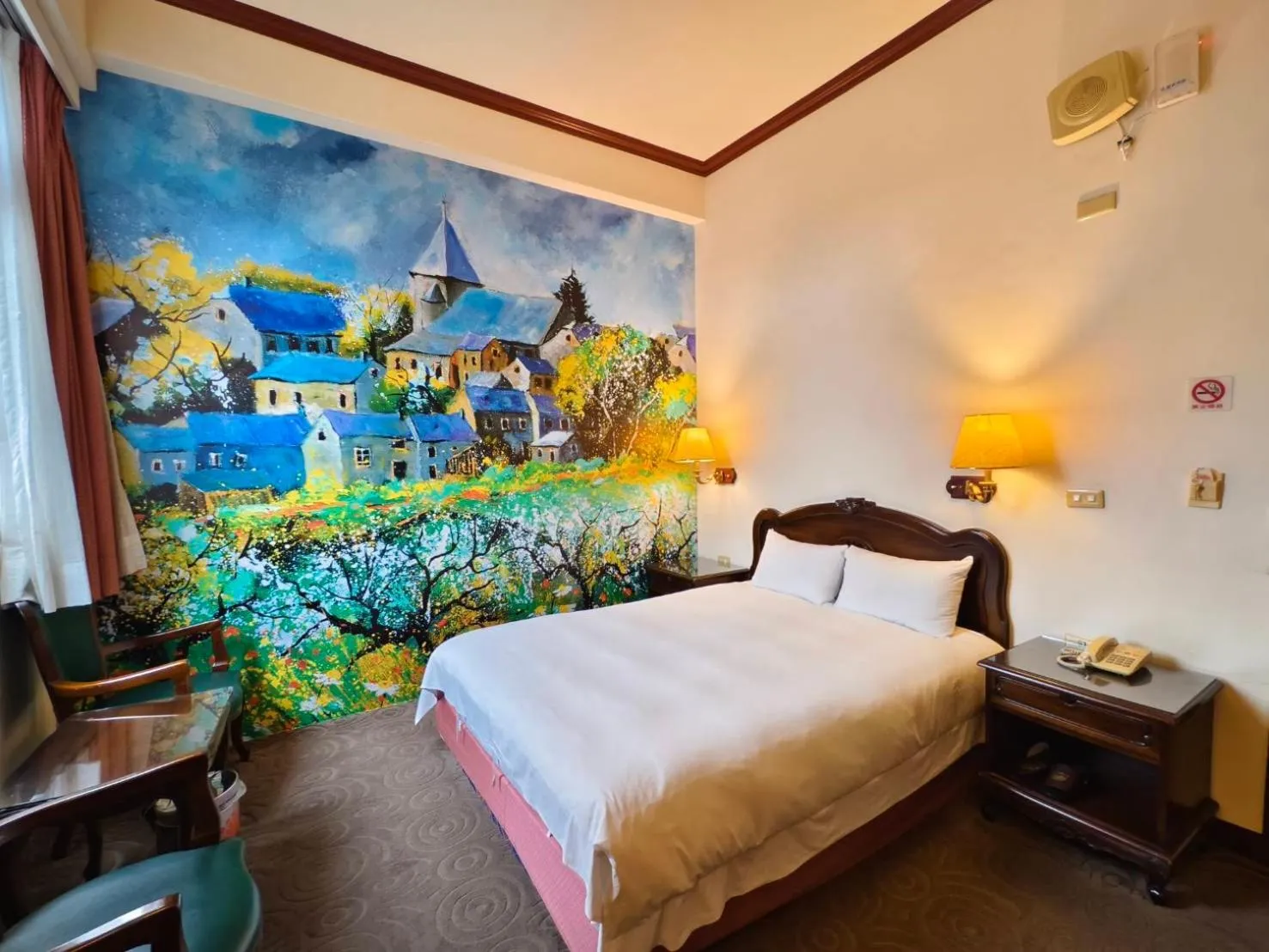 Bed in East Commercial Affairs Hotel