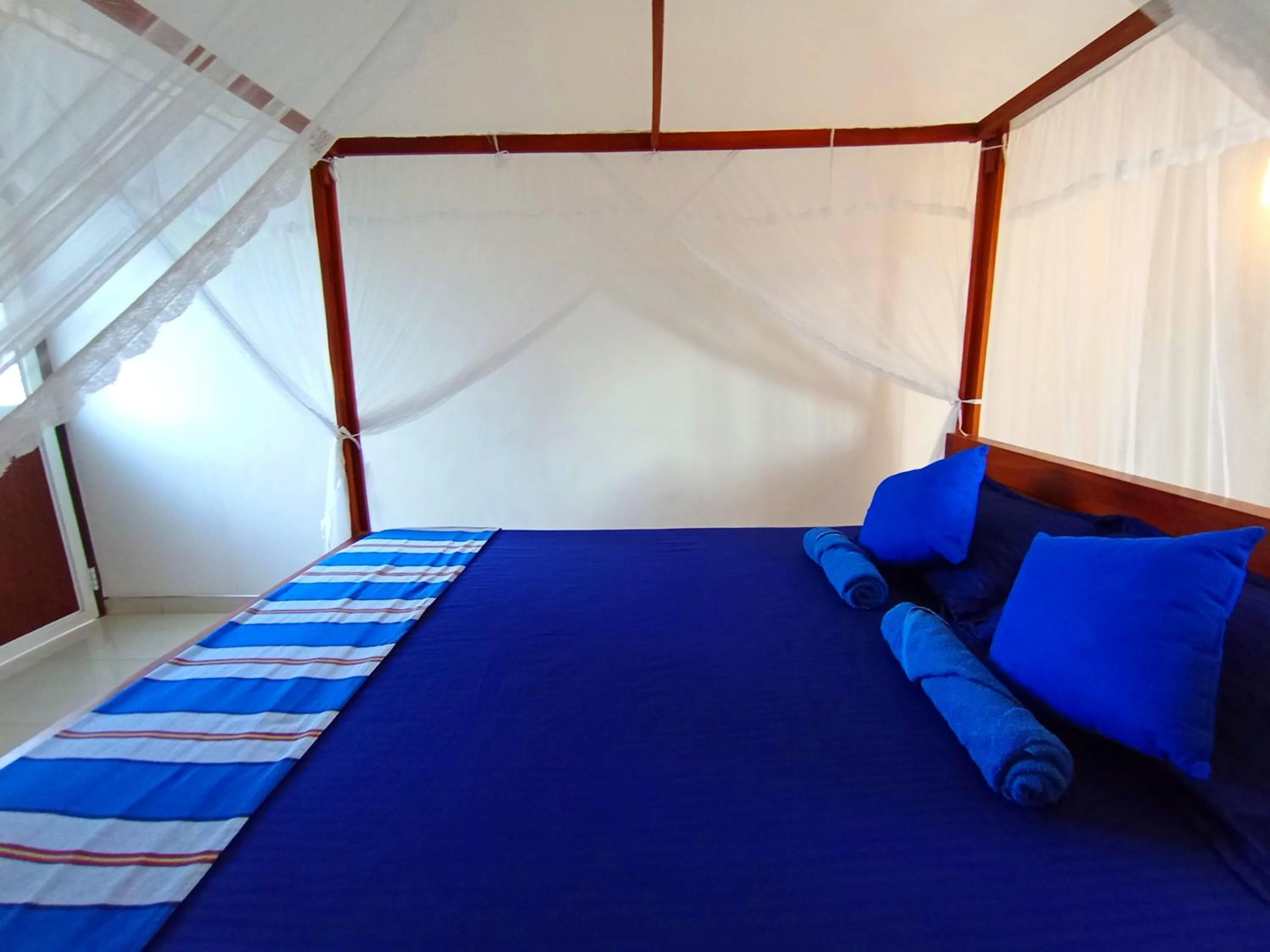 Bed in Allan Guest Mirissa