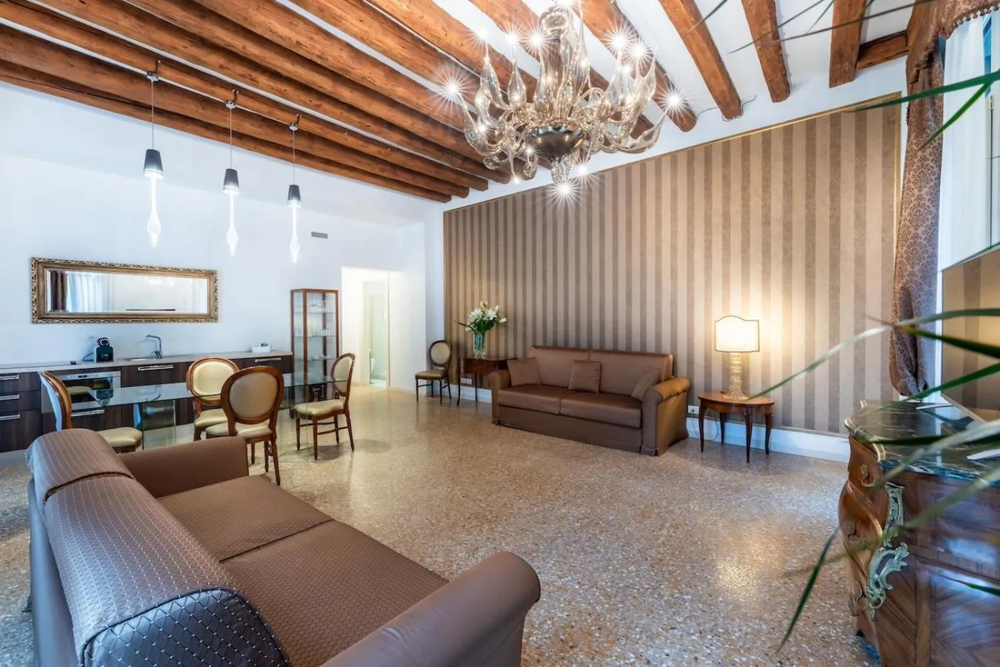 Living room in San Teodoro Palace - Luxury Apartments