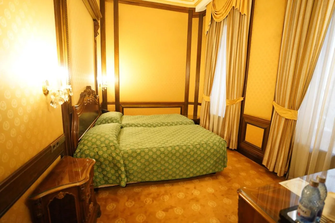 Bed in Hotel Casa Capsa