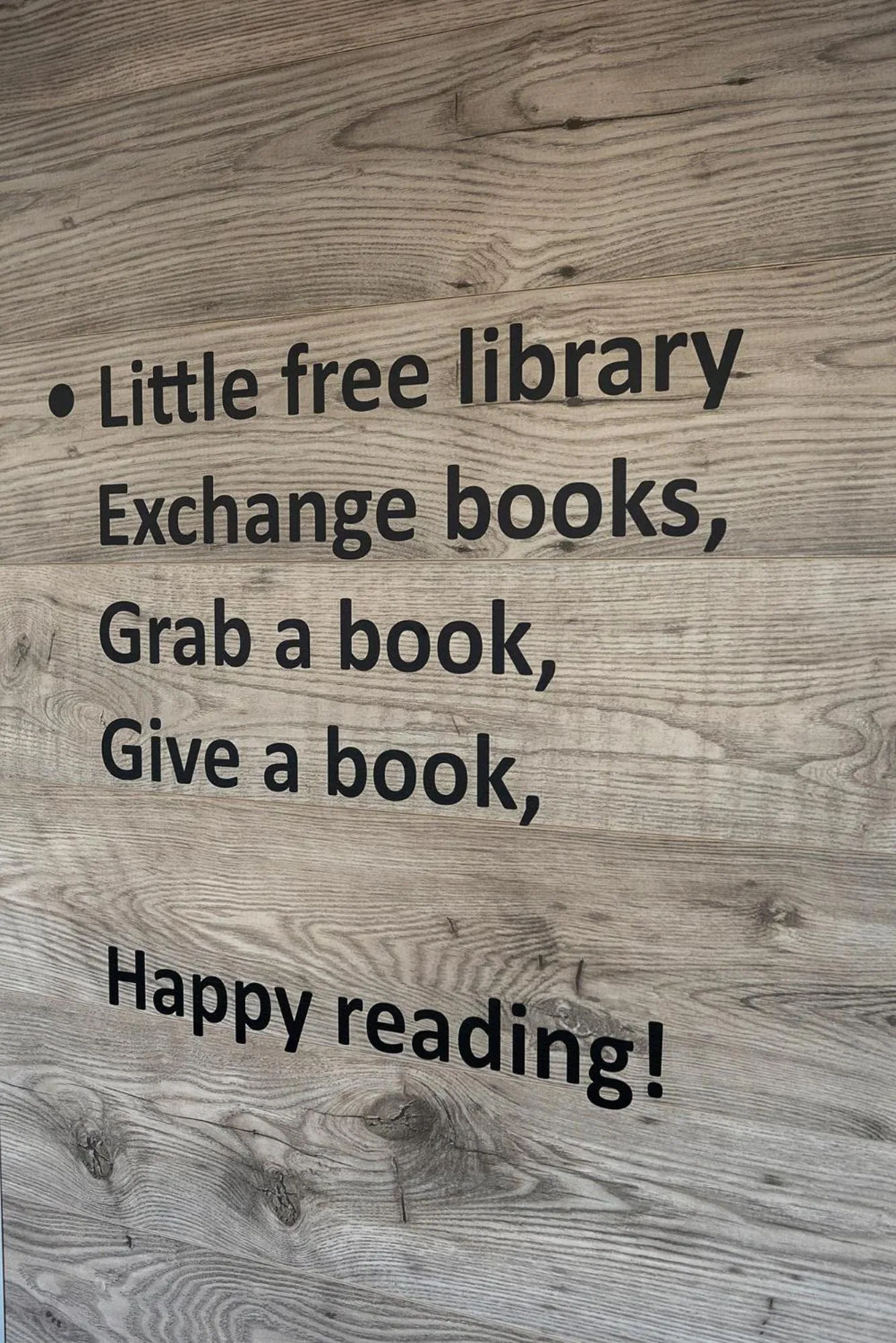 Library in Hotel Muli