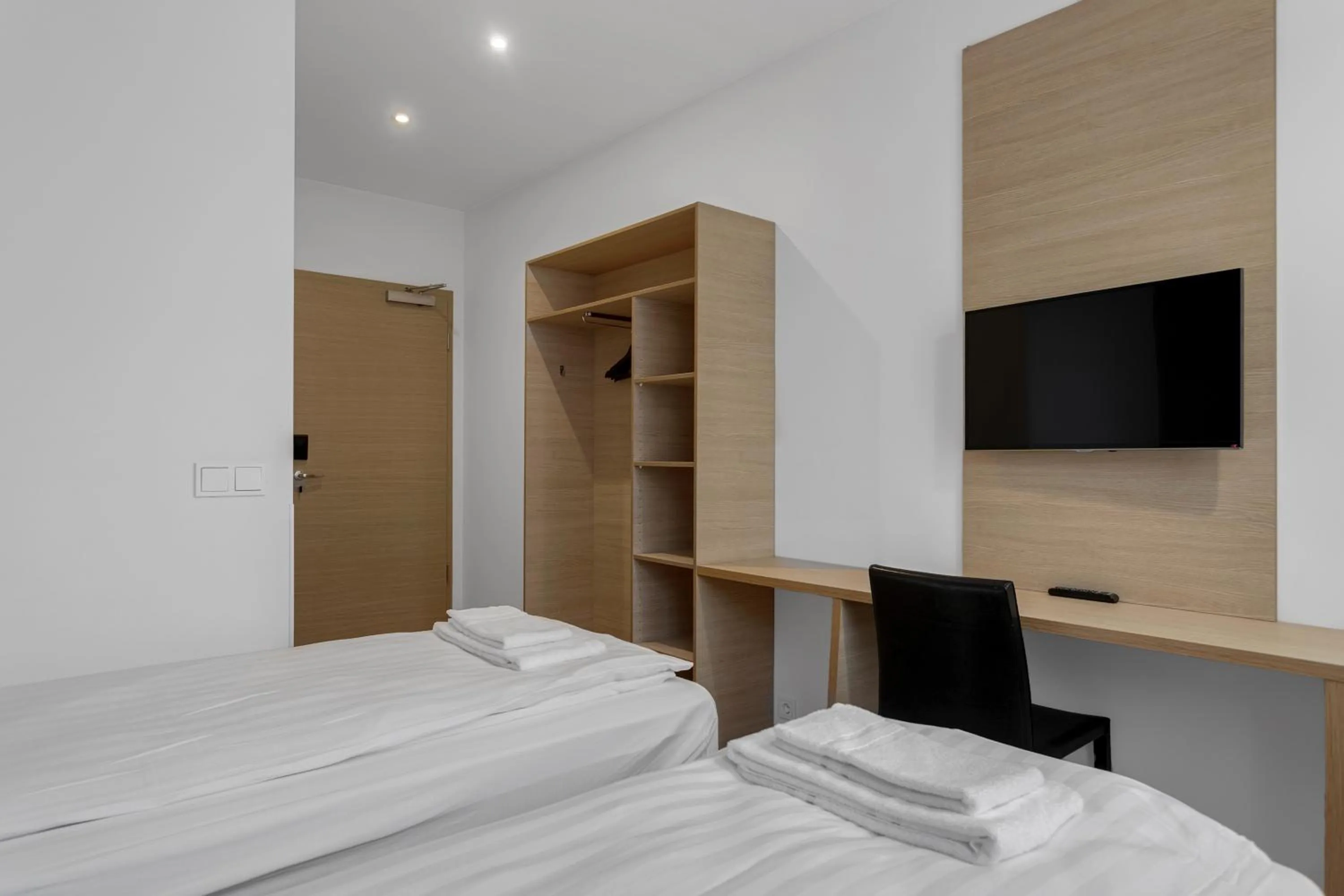 Basic Double Room in Hotel Muli