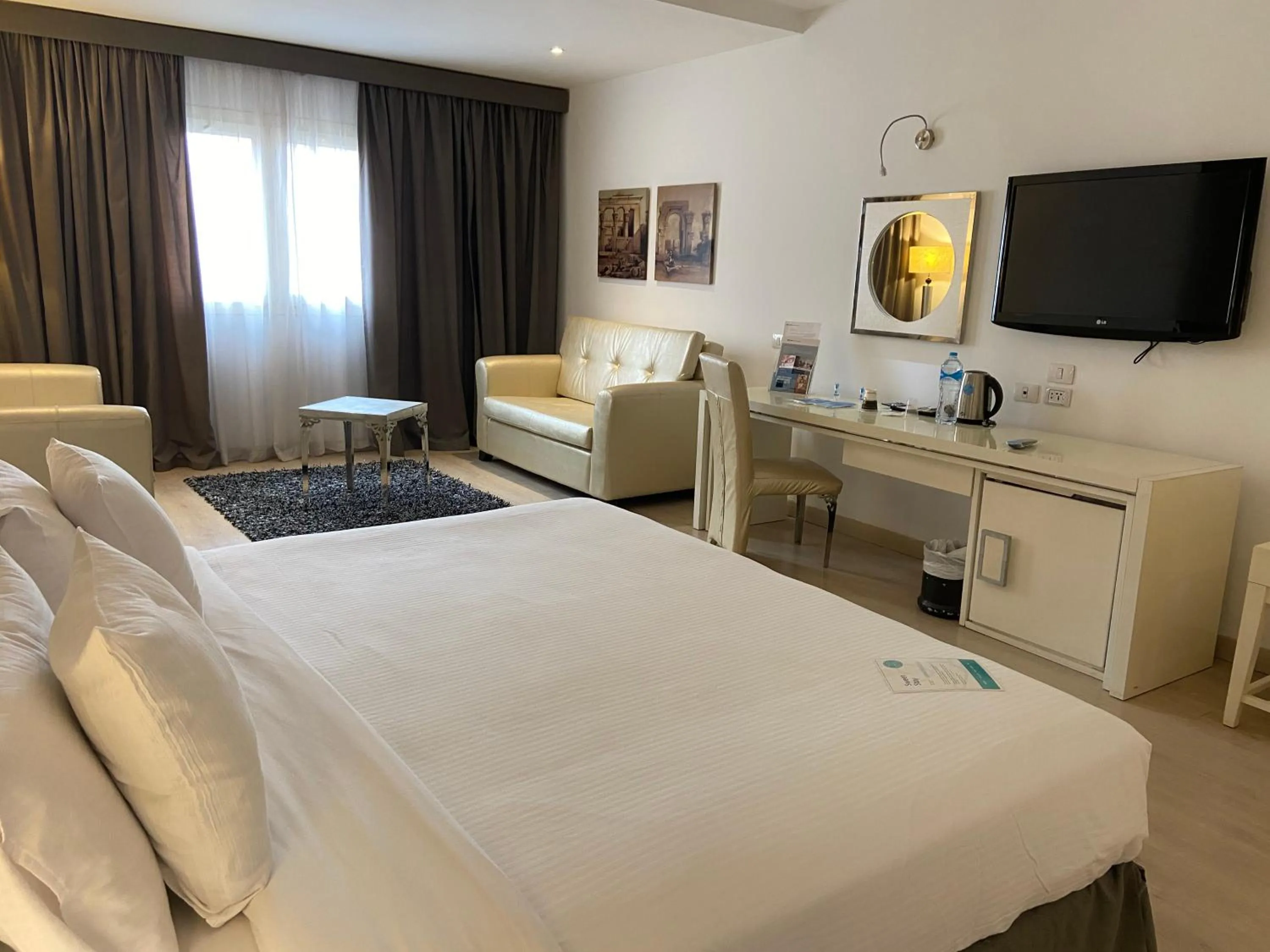 Bed in Barceló Cairo Pyramids