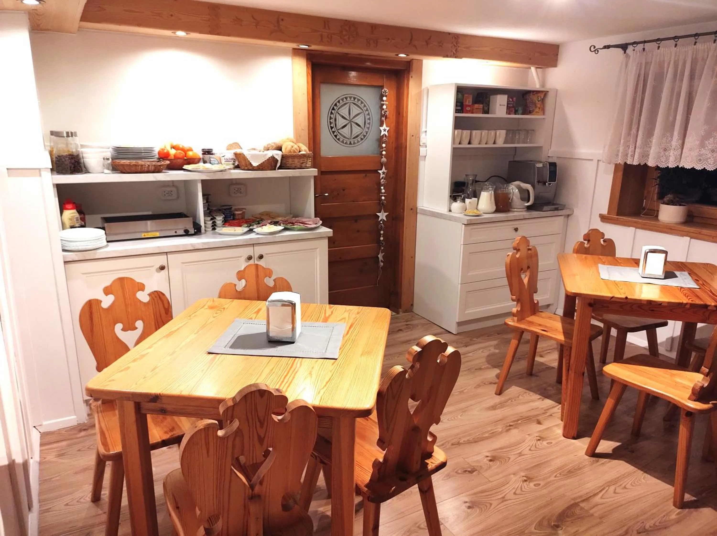 Breakfast in Noclegi U Reni