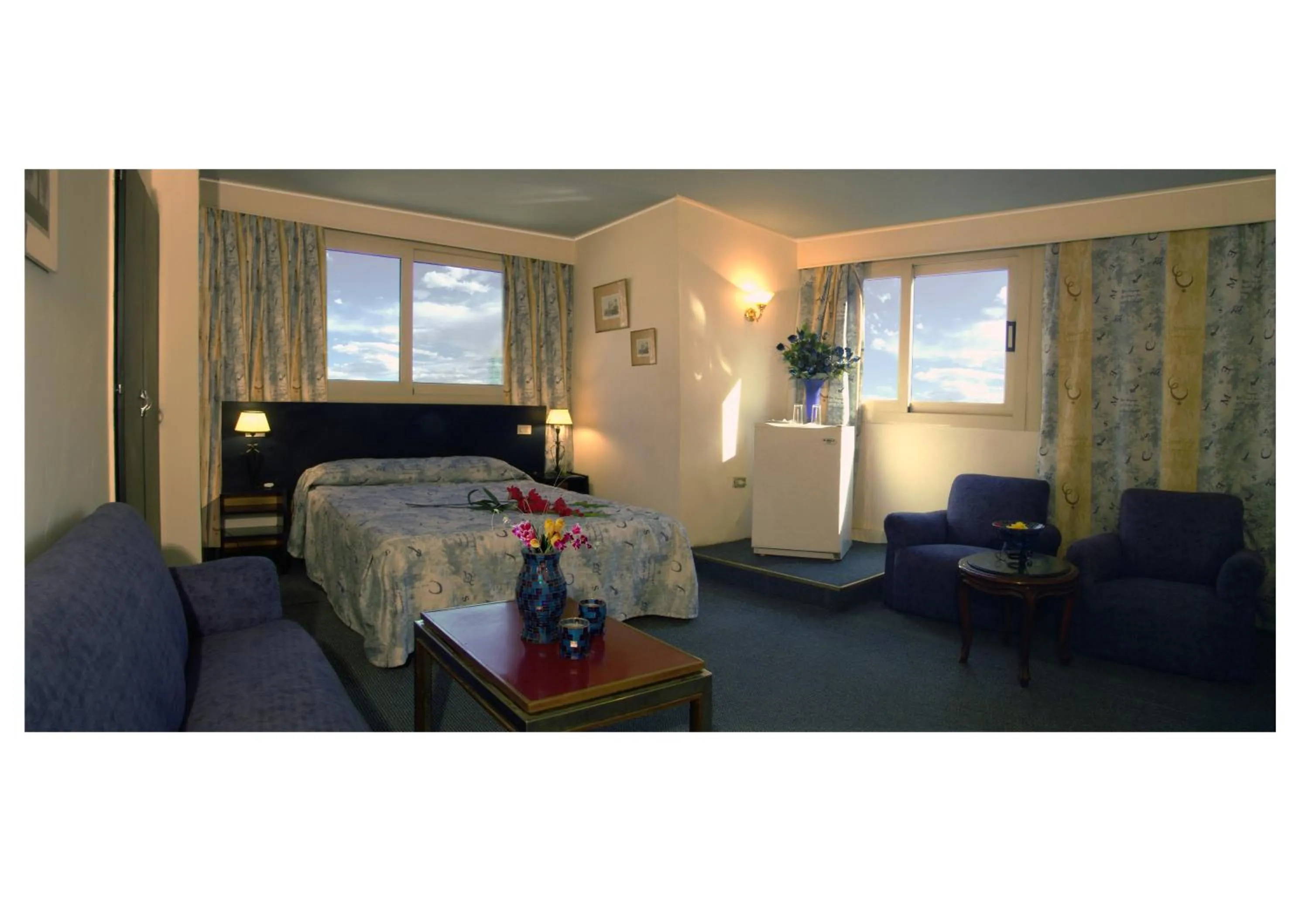 Living room, Bed in Hotel Concorde Dokki