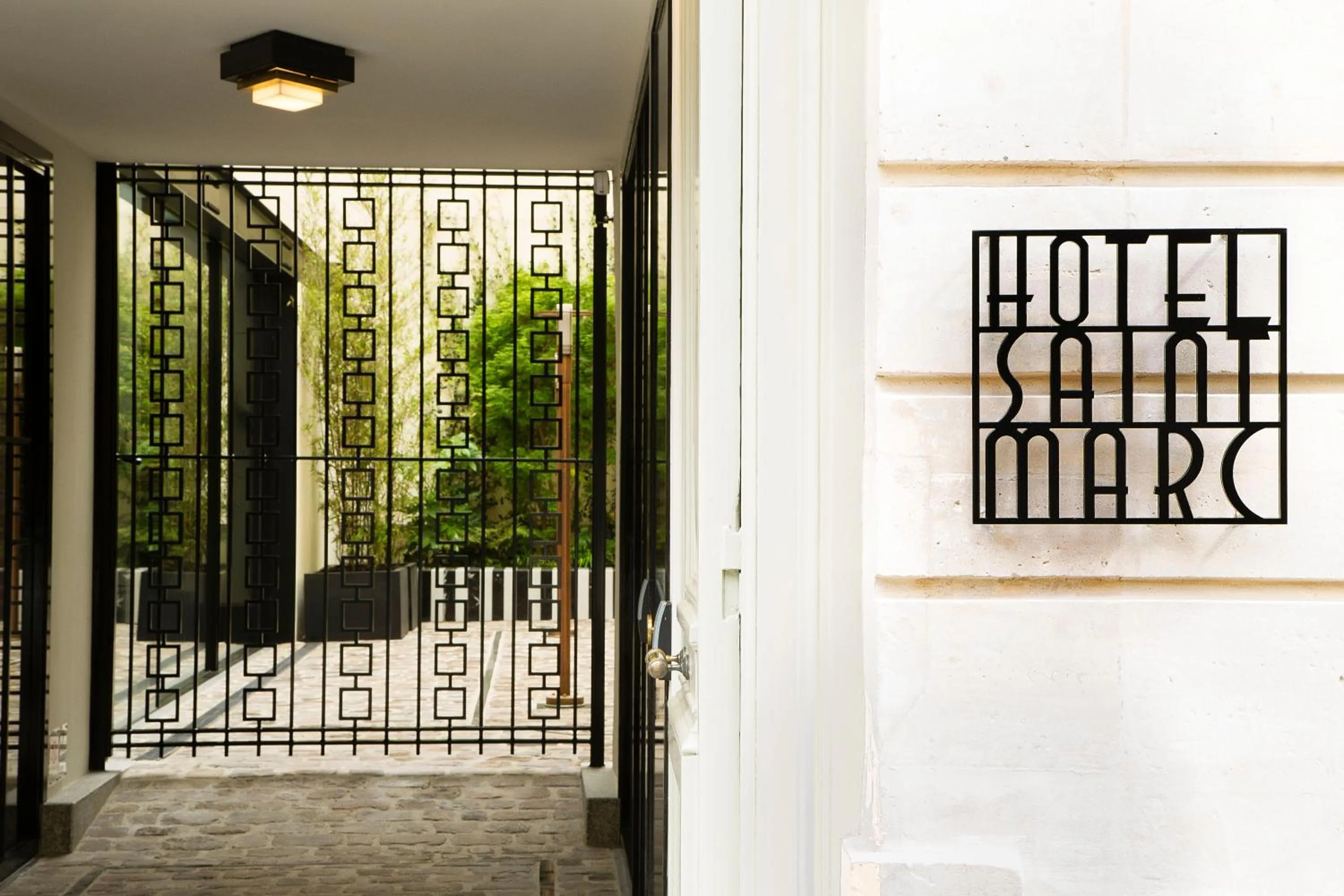 Property logo or sign in Hôtel Saint-Marc