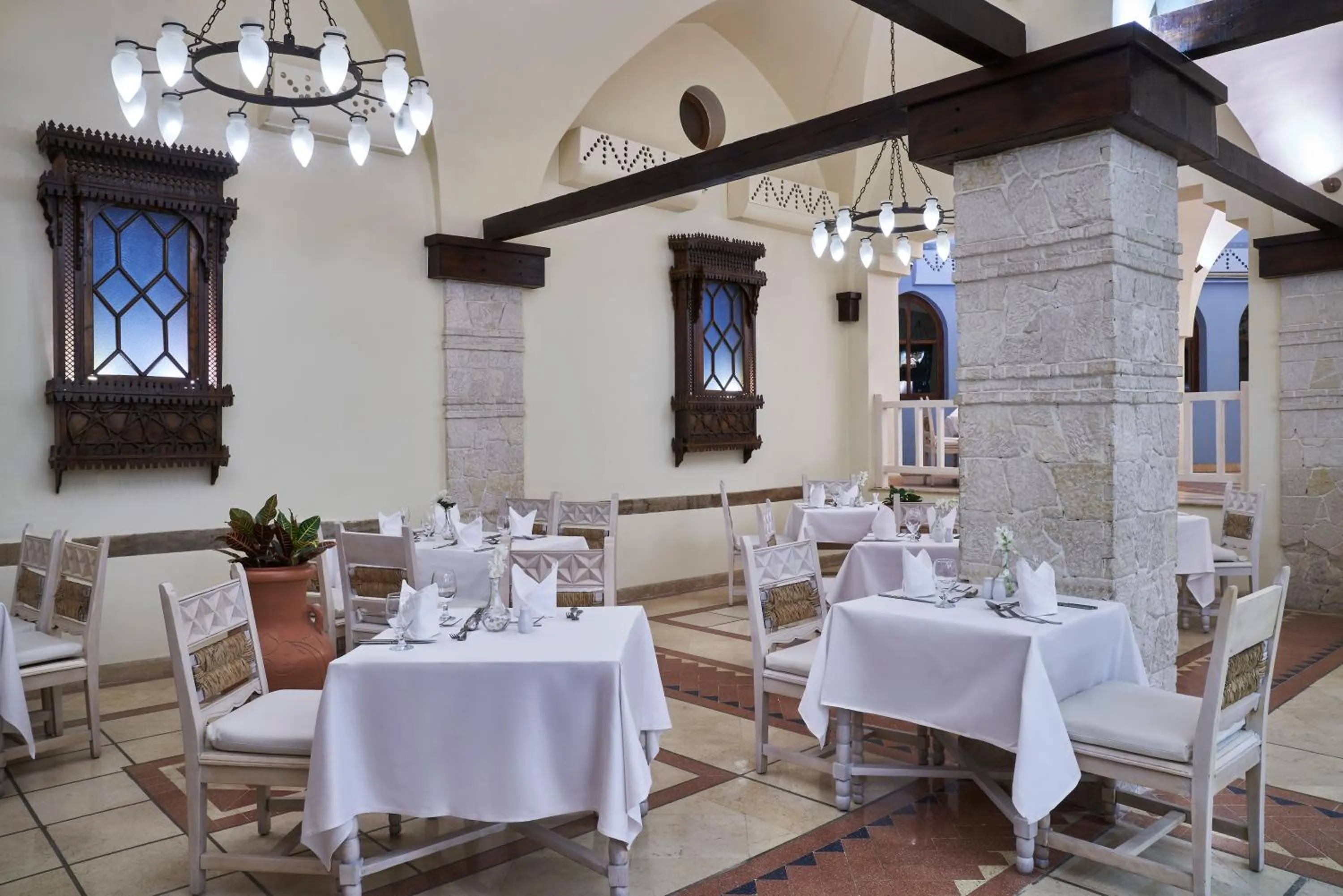 Restaurant/places to eat in Hotel Sultan Bey Resort