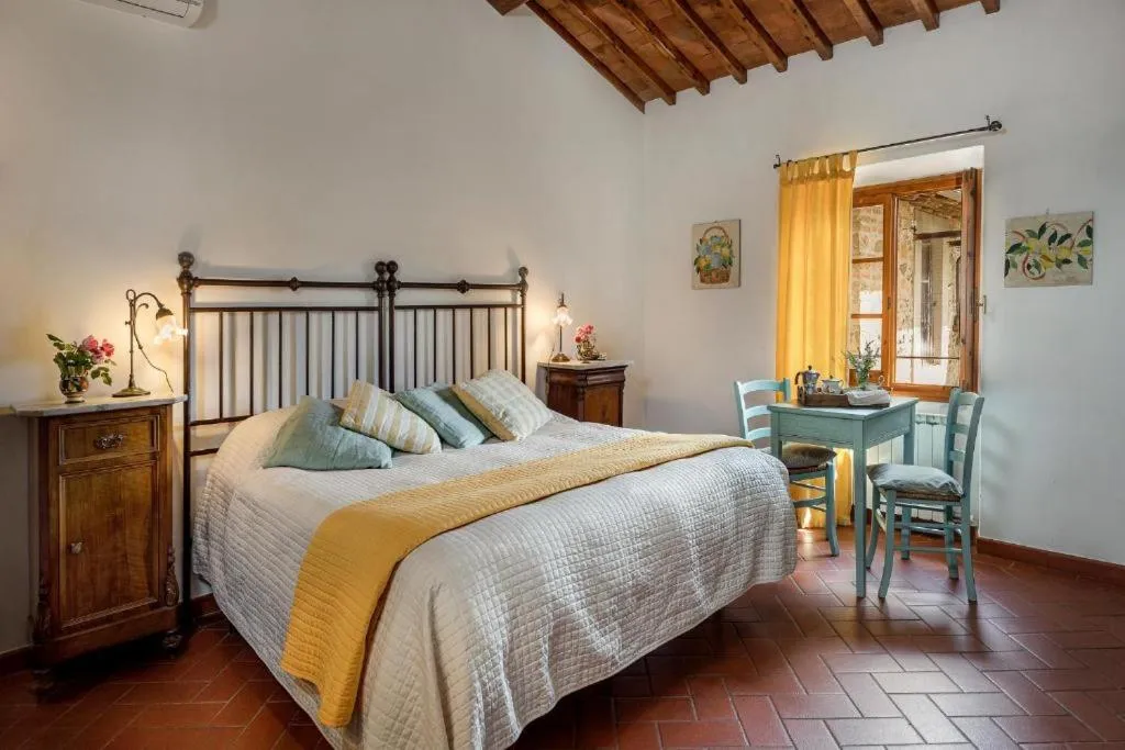 Bed in Castello di Cafaggio
