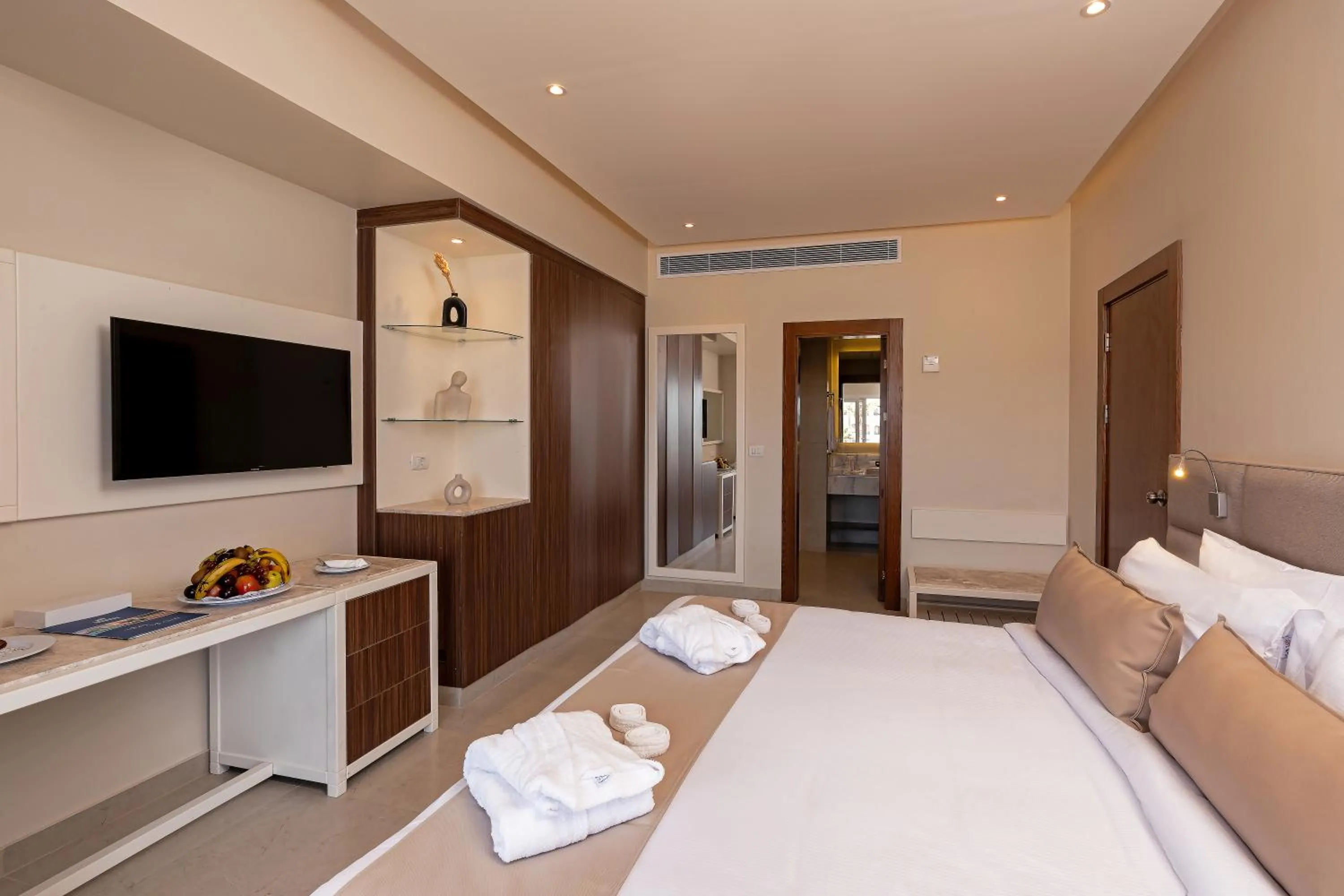 Bedroom, Bed in Sunny Days El Palacio Resort & Spa