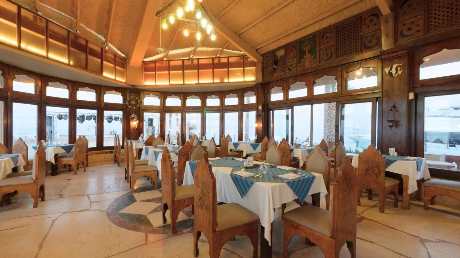 Restaurant/places to eat in Sunny Days El Palacio Resort & Spa