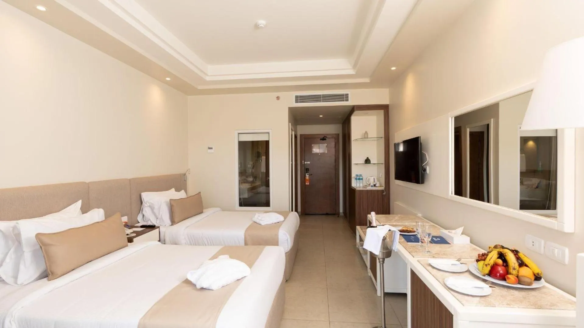 Photo of the whole room, Bed in Sunny Days El Palacio Resort & Spa