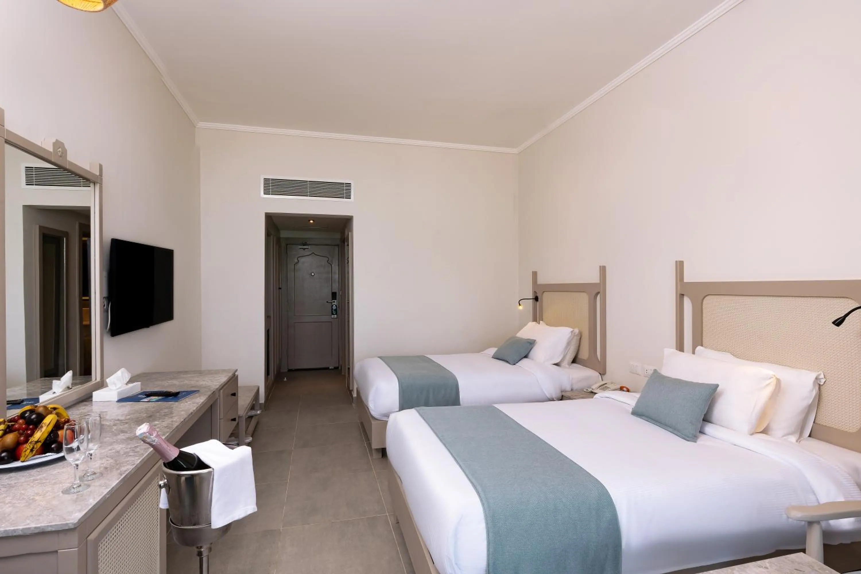 Bed in Sunny Days El Palacio Resort & Spa