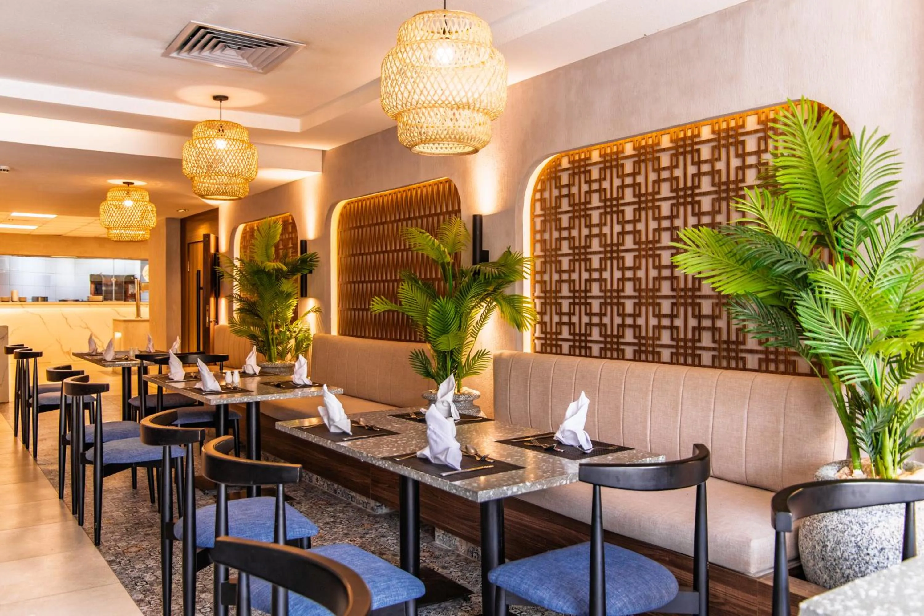 Restaurant/places to eat in Sunny Days El Palacio Resort & Spa