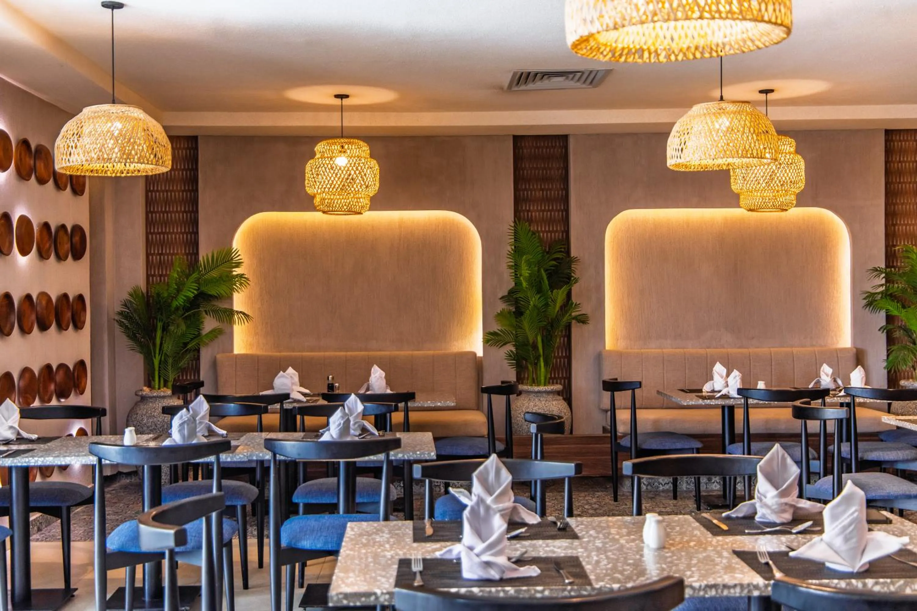 Restaurant/places to eat in Sunny Days El Palacio Resort & Spa