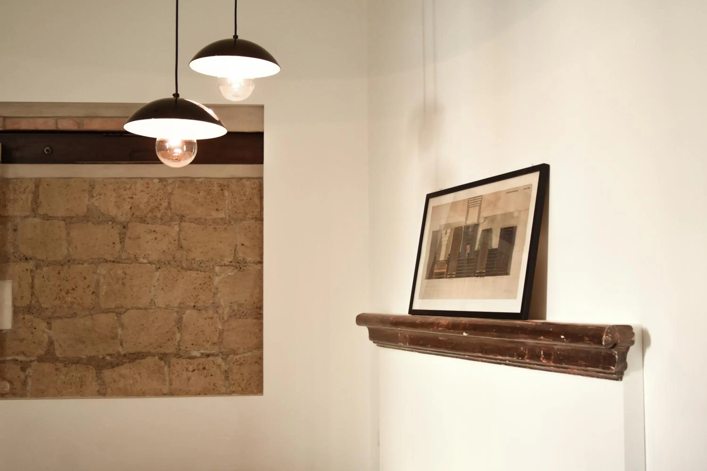 Photo of the whole room in Belledonne Suite & Gallery