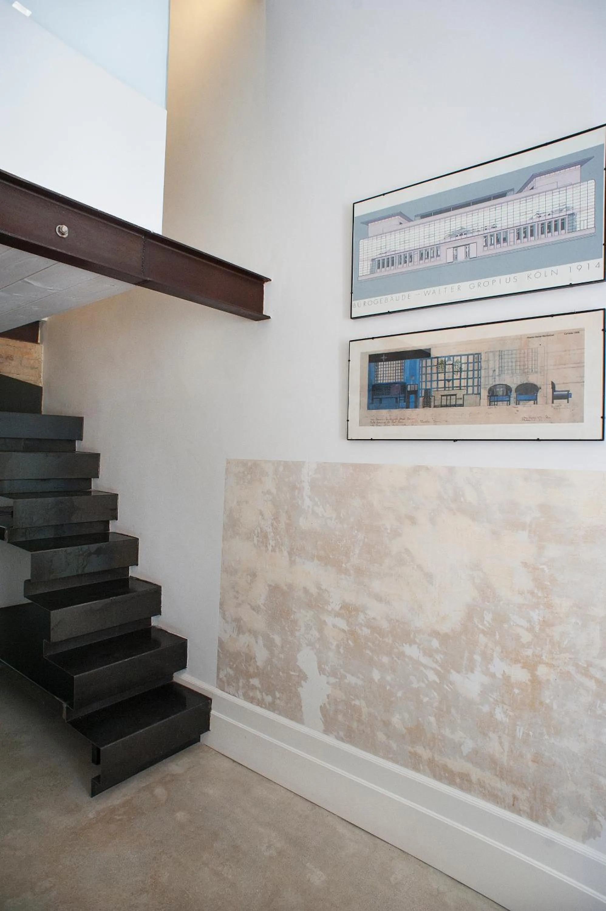 Photo of the whole room in Belledonne Suite & Gallery