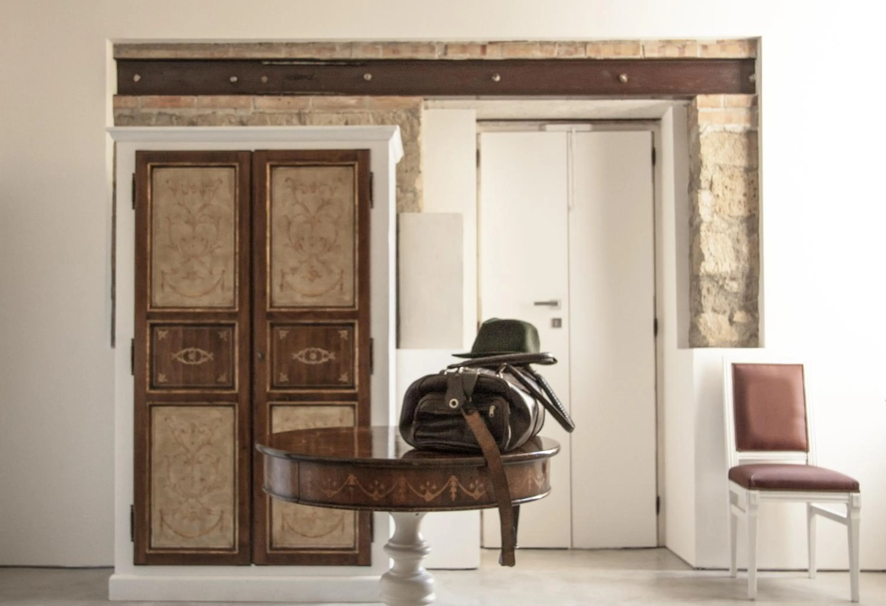 Photo of the whole room in Belledonne Suite & Gallery