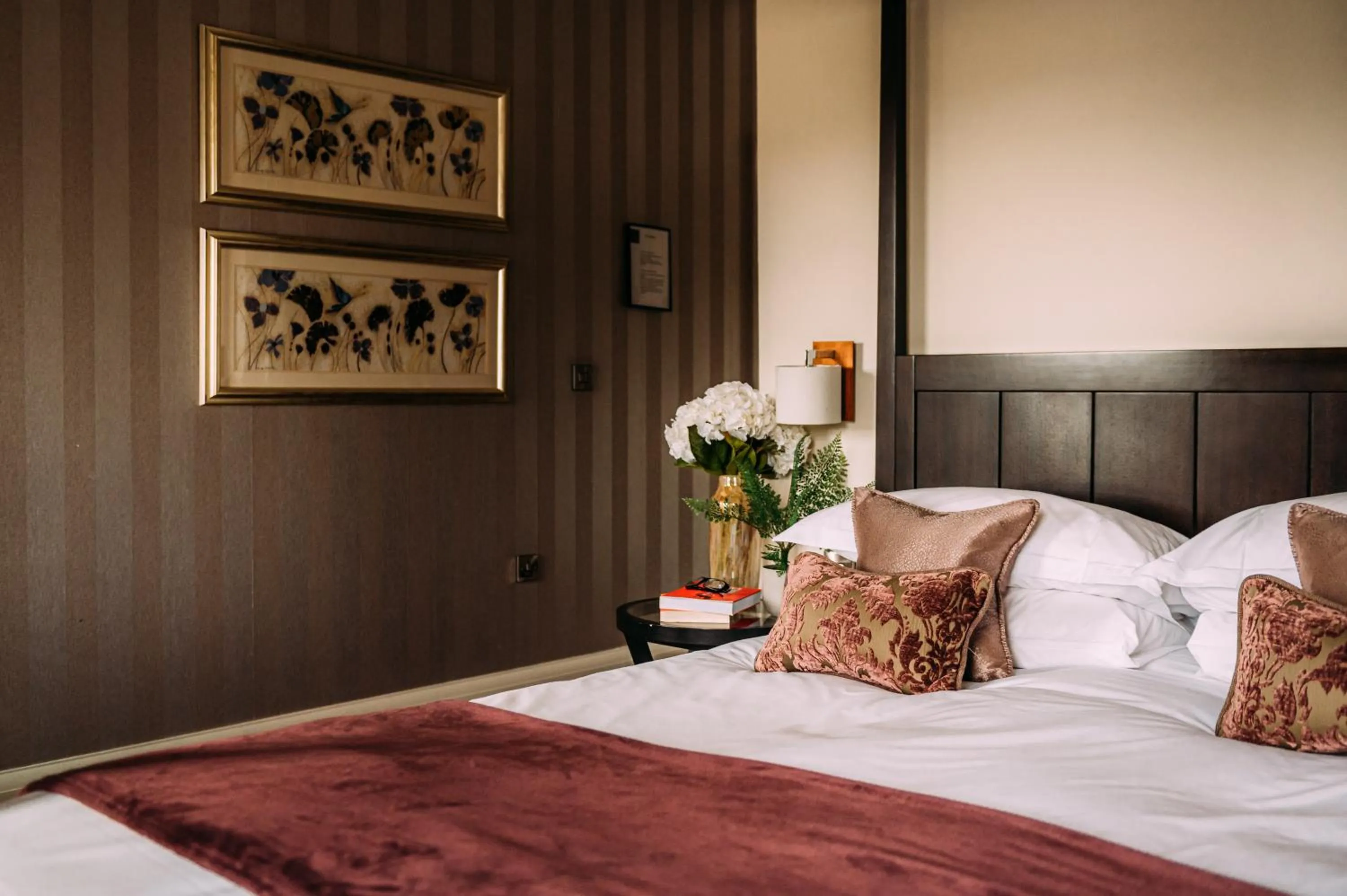 Bed in The Royal Hotel