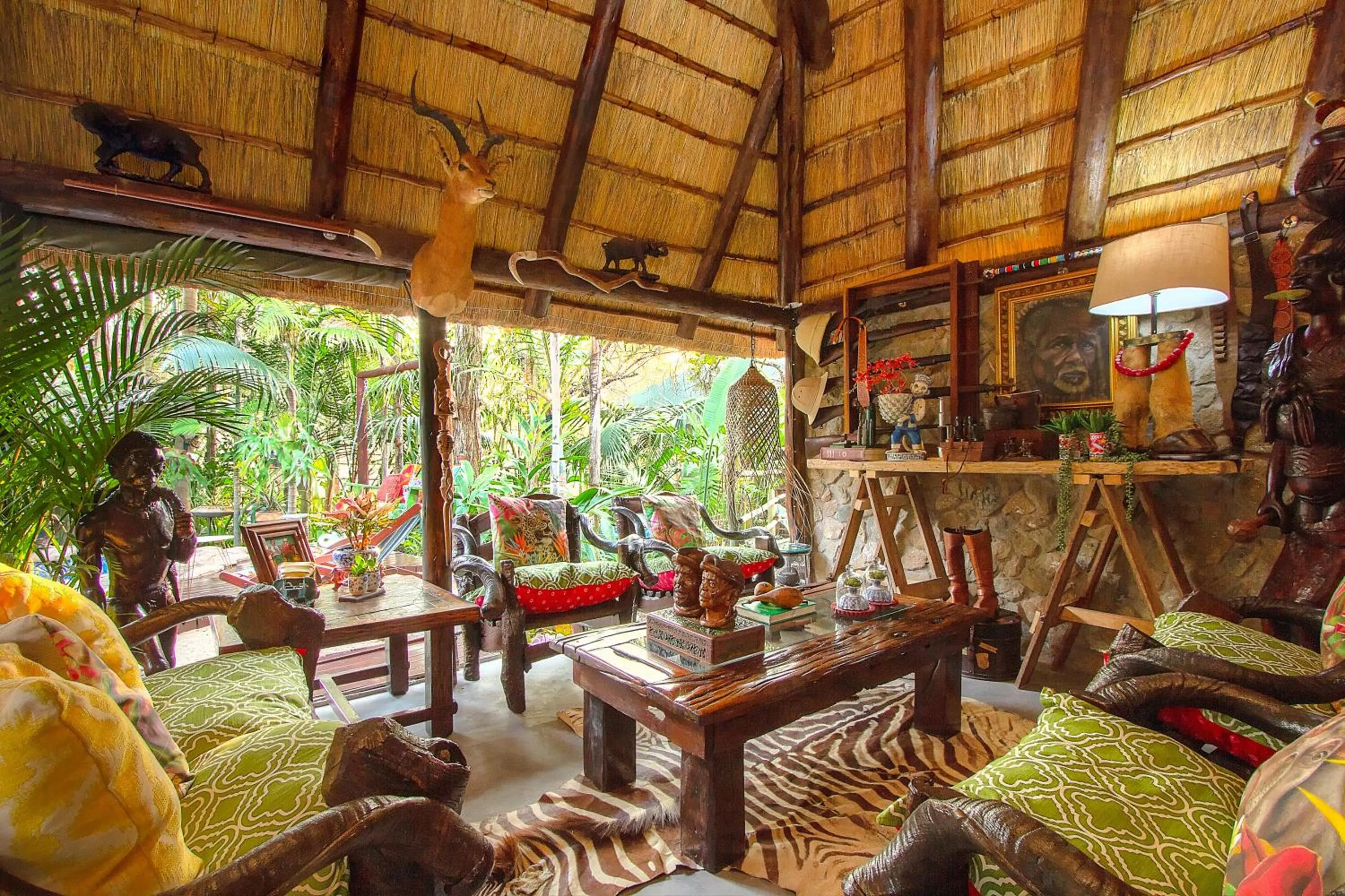 Restaurant/places to eat in Wielewaal Bush Lodge