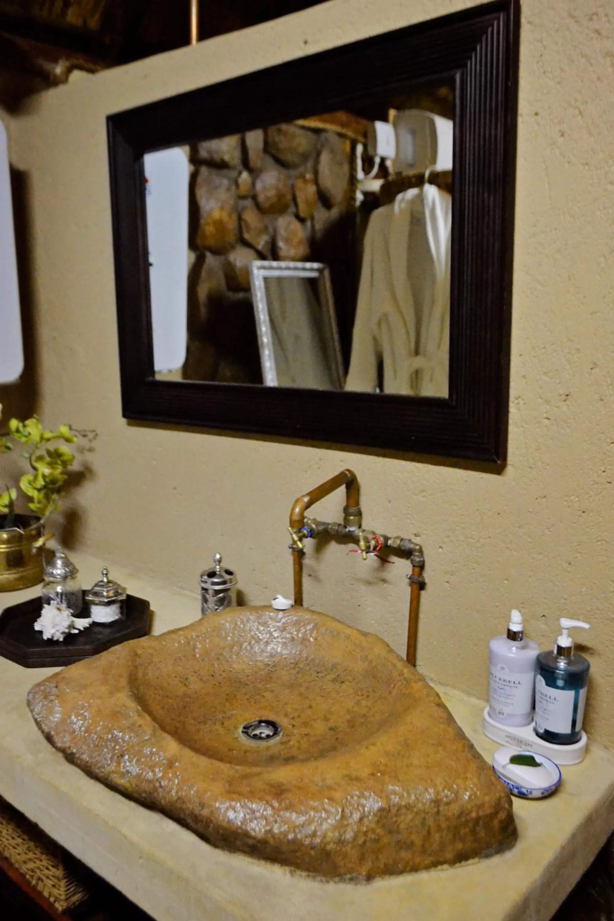 Bathroom in Wielewaal Bush Lodge