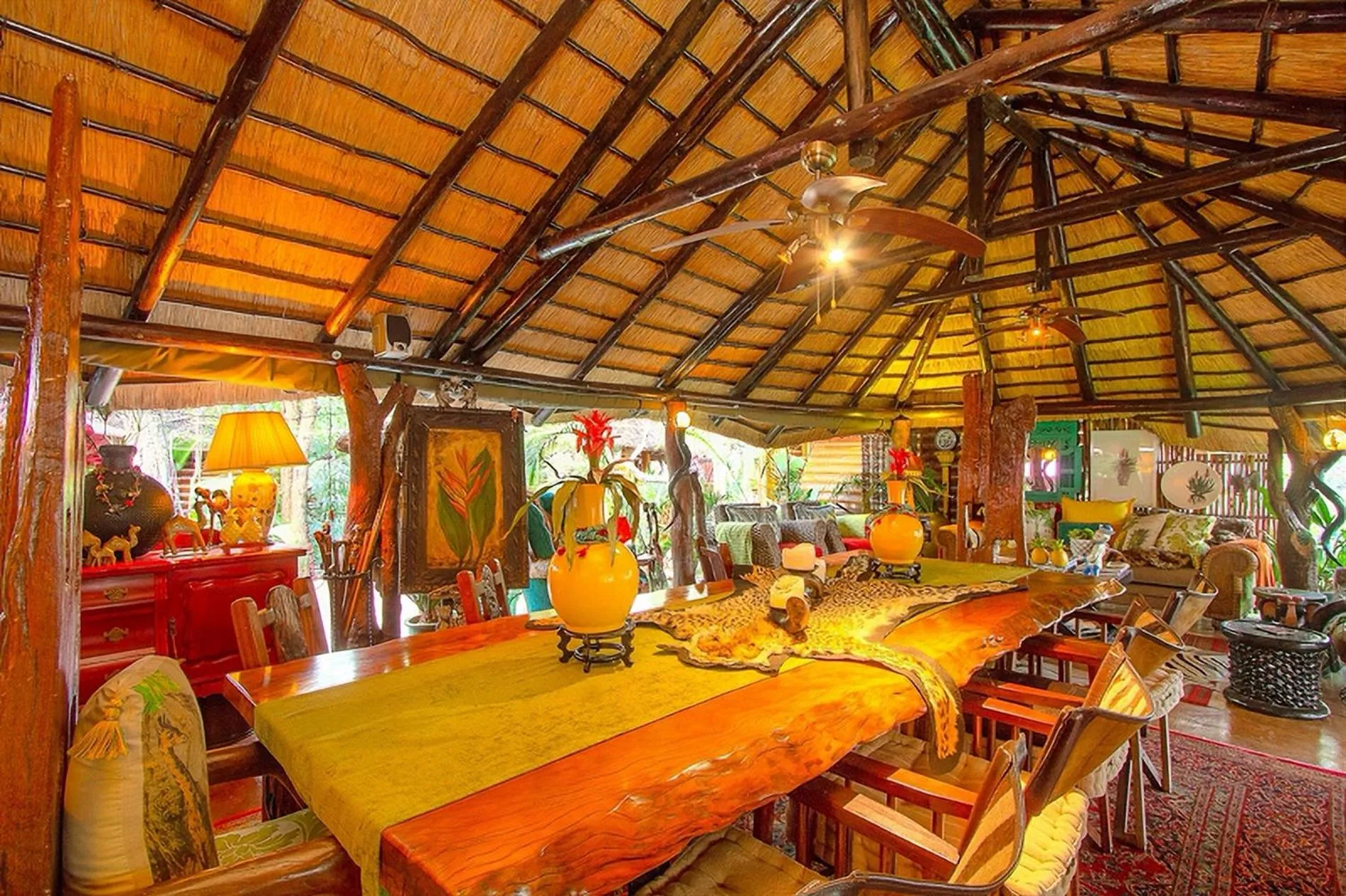 Restaurant/places to eat in Wielewaal Bush Lodge