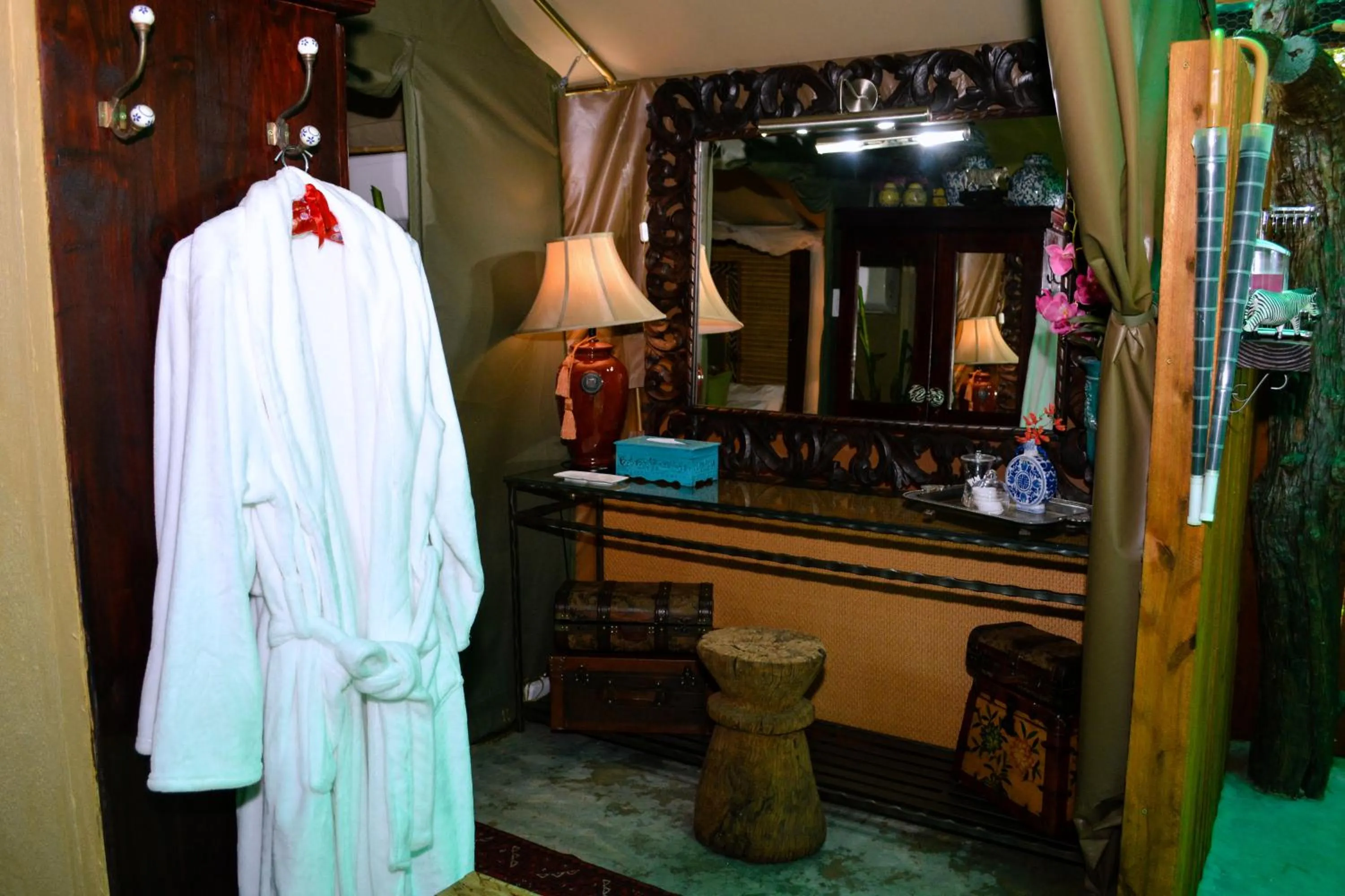 Decorative detail in Wielewaal Bush Lodge