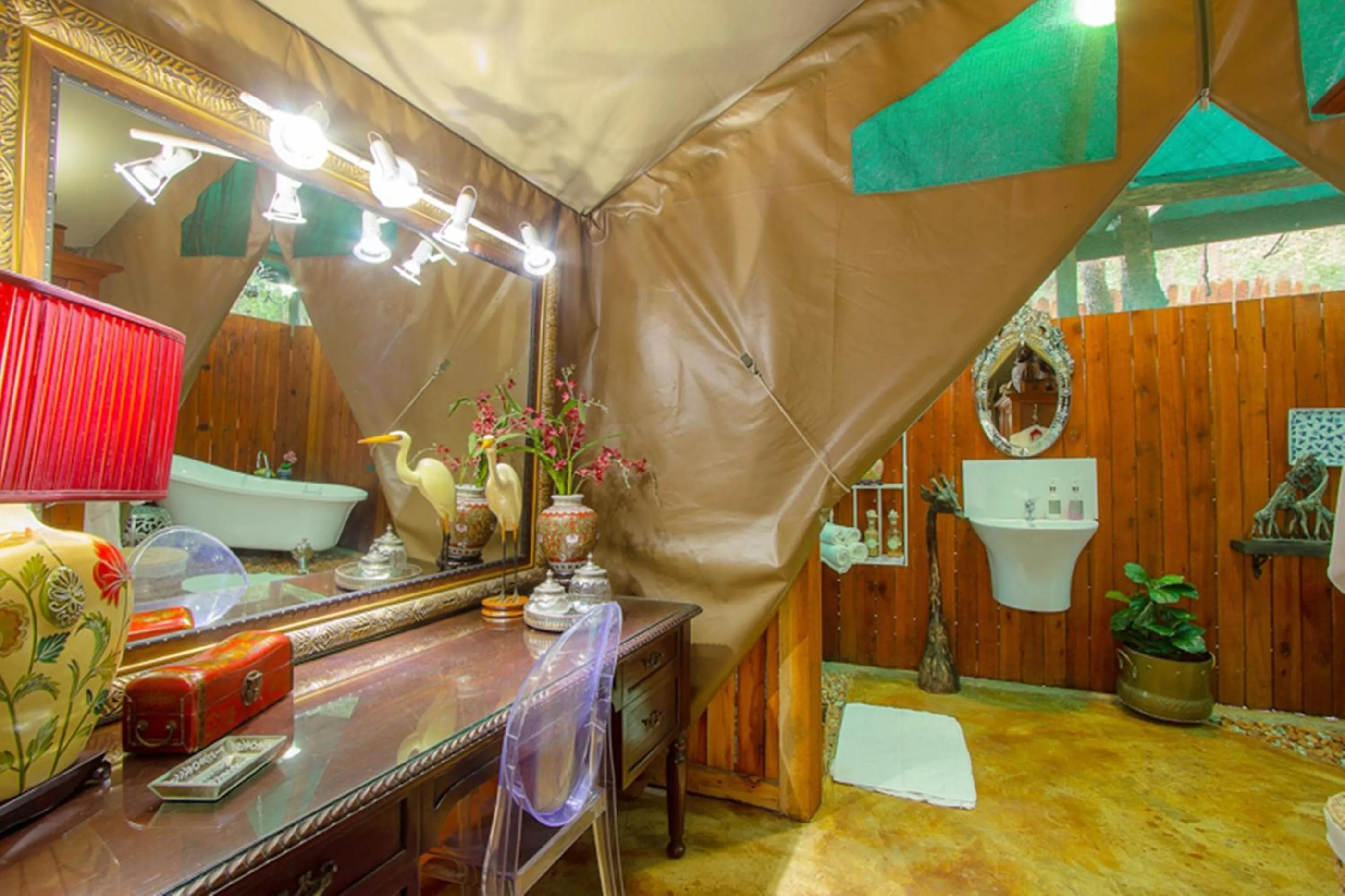 Bathroom in Wielewaal Bush Lodge