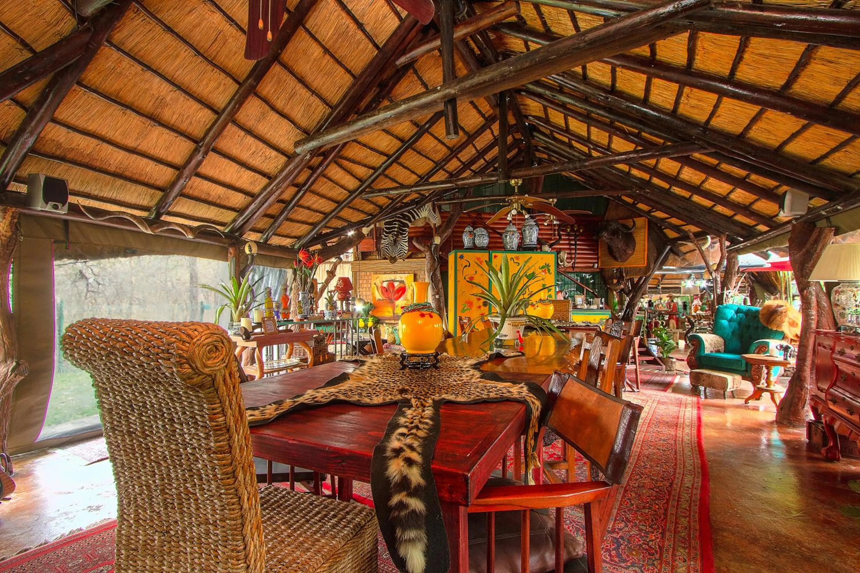 Restaurant/places to eat in Wielewaal Bush Lodge