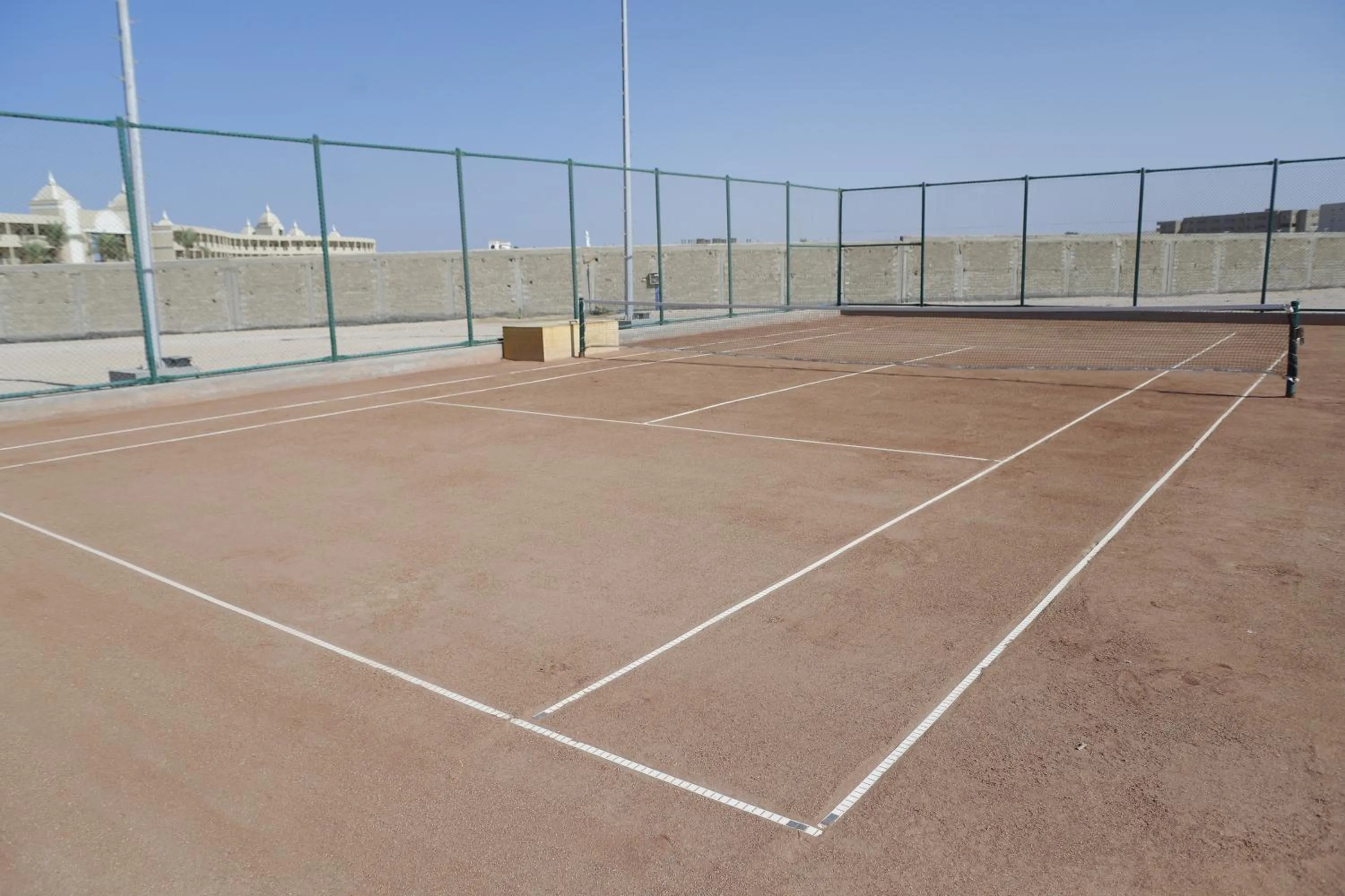 Tennis court in JAZ Aquamarine