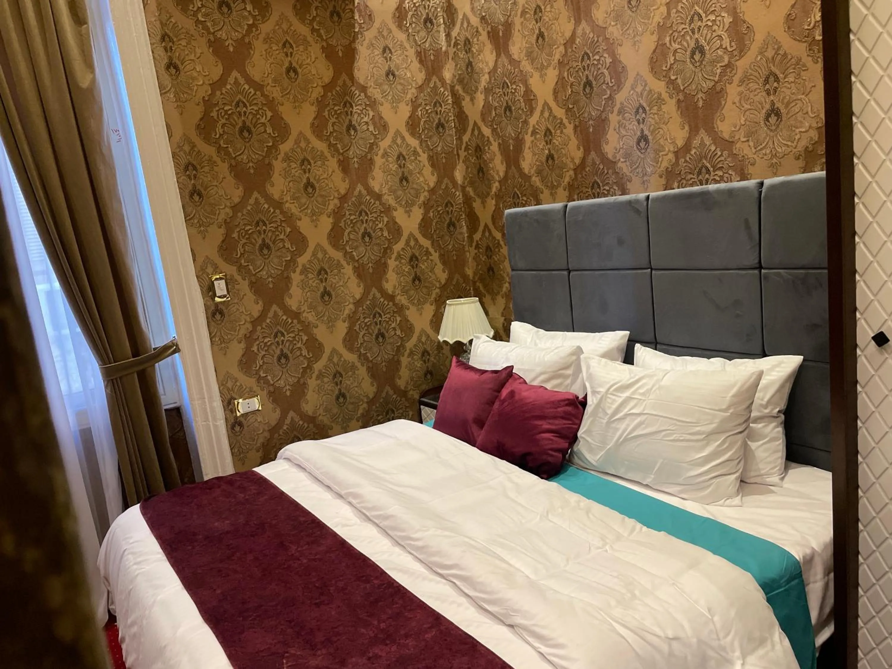 Bedroom, Bed in Cairo Inn