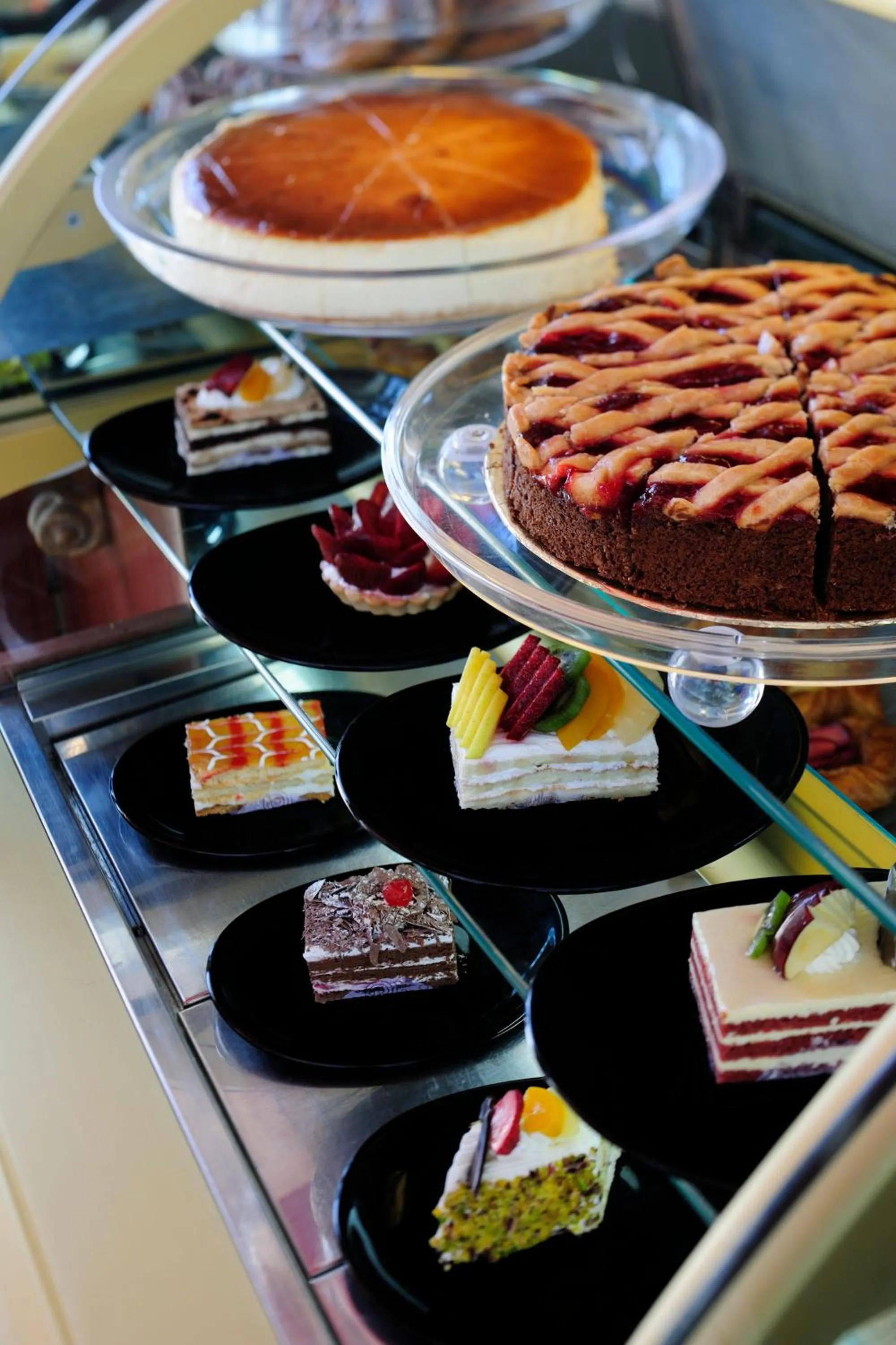 Food in Naama Bay Promenade Beach Resort Managed By Accor