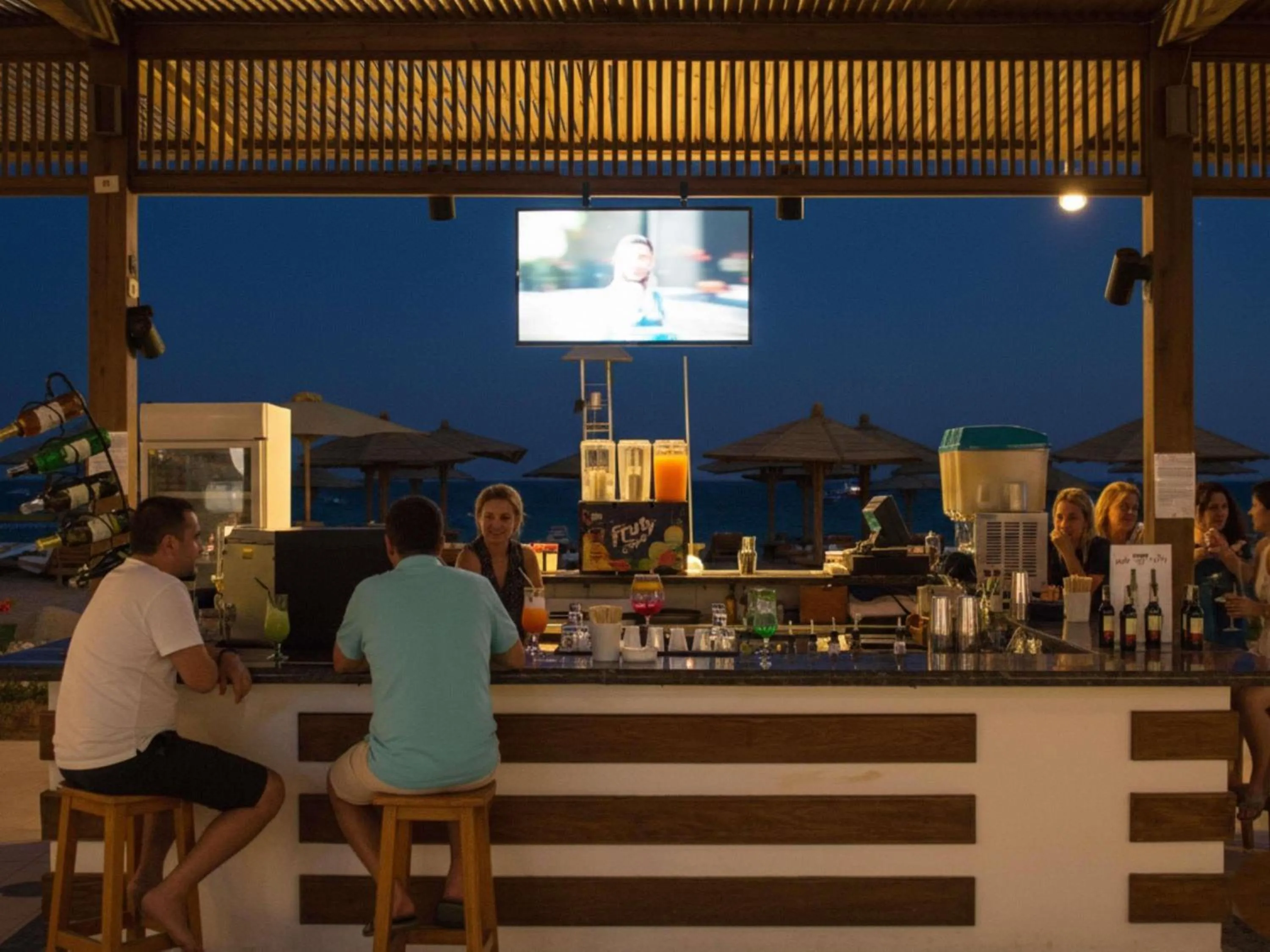 Lounge or bar in Naama Bay Promenade Beach Resort Managed By Accor