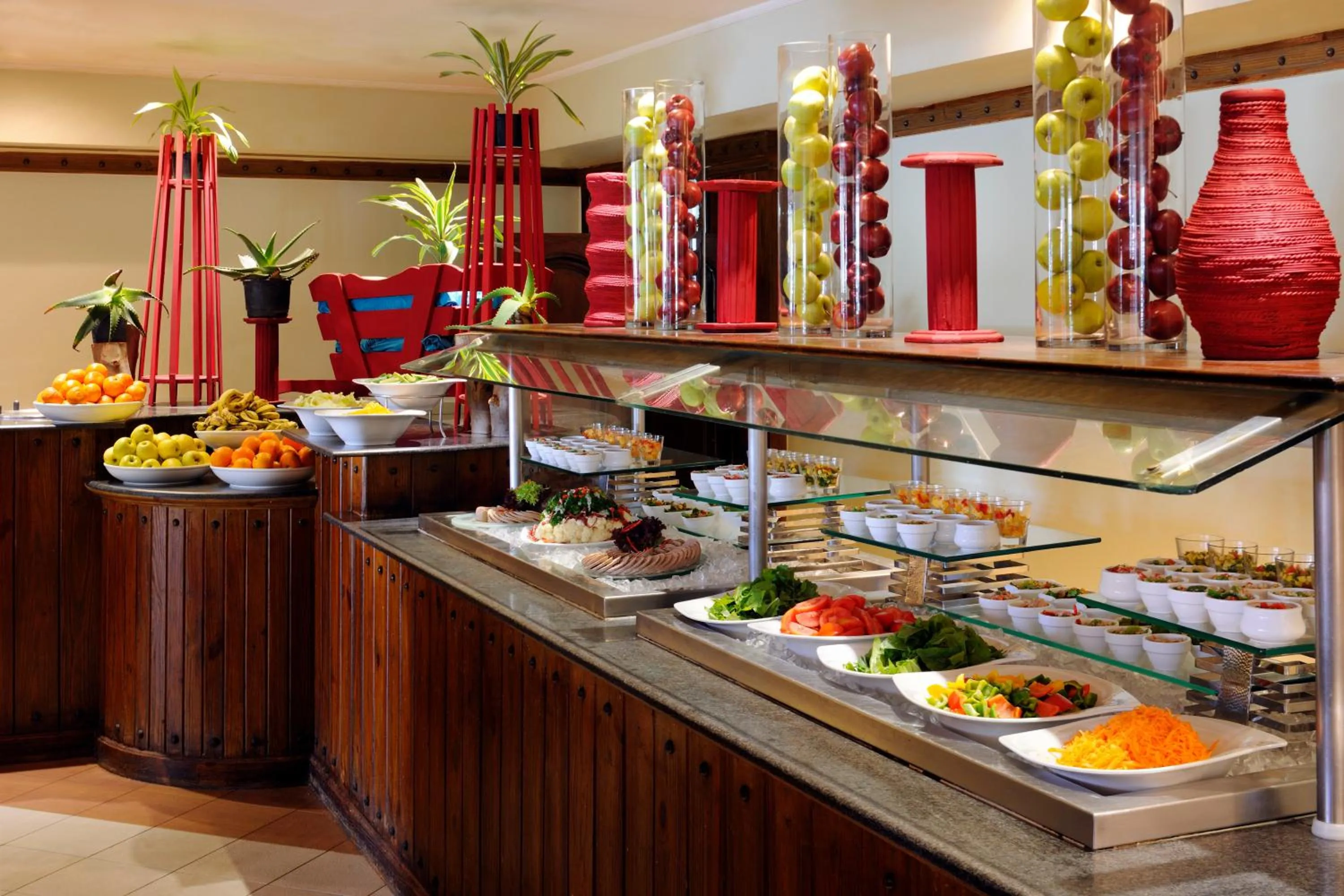 Food in Naama Bay Promenade Beach Resort Managed By Accor