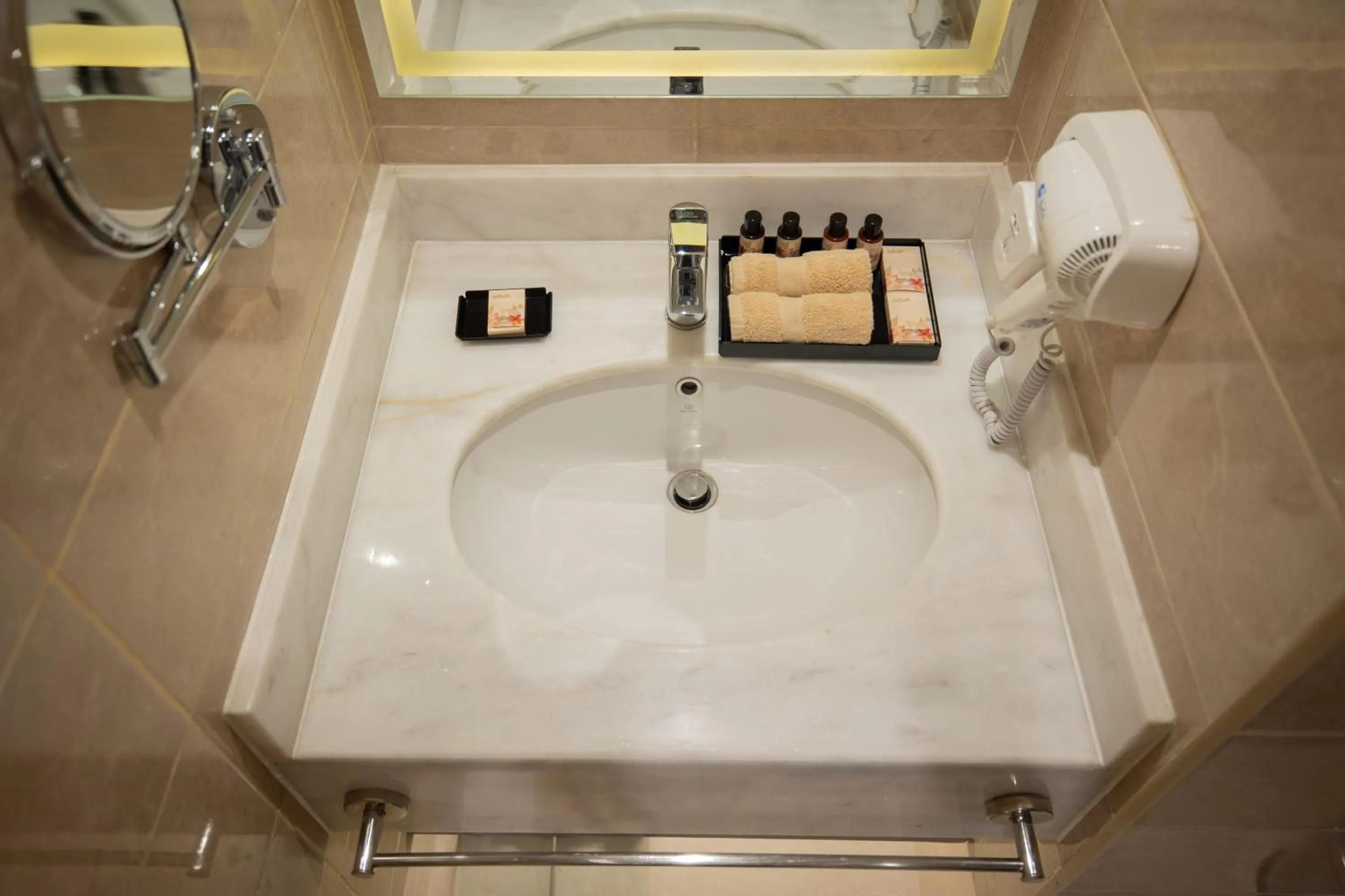 Bathroom in Le Passage Cairo Hotel & Casino