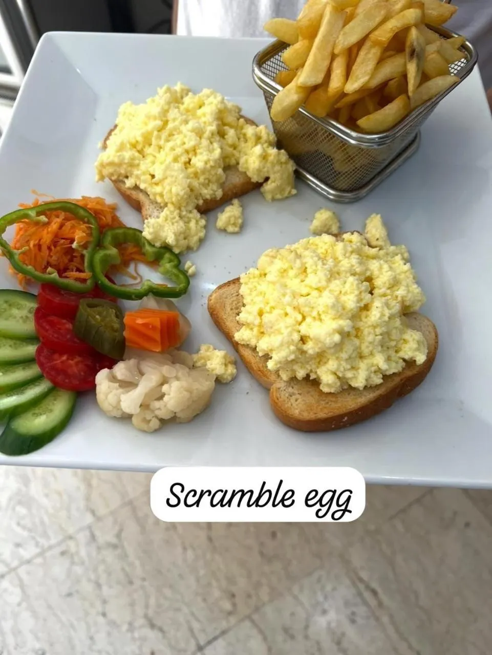 Food and drinks in Gaddis Hotel, Suites and Apartments