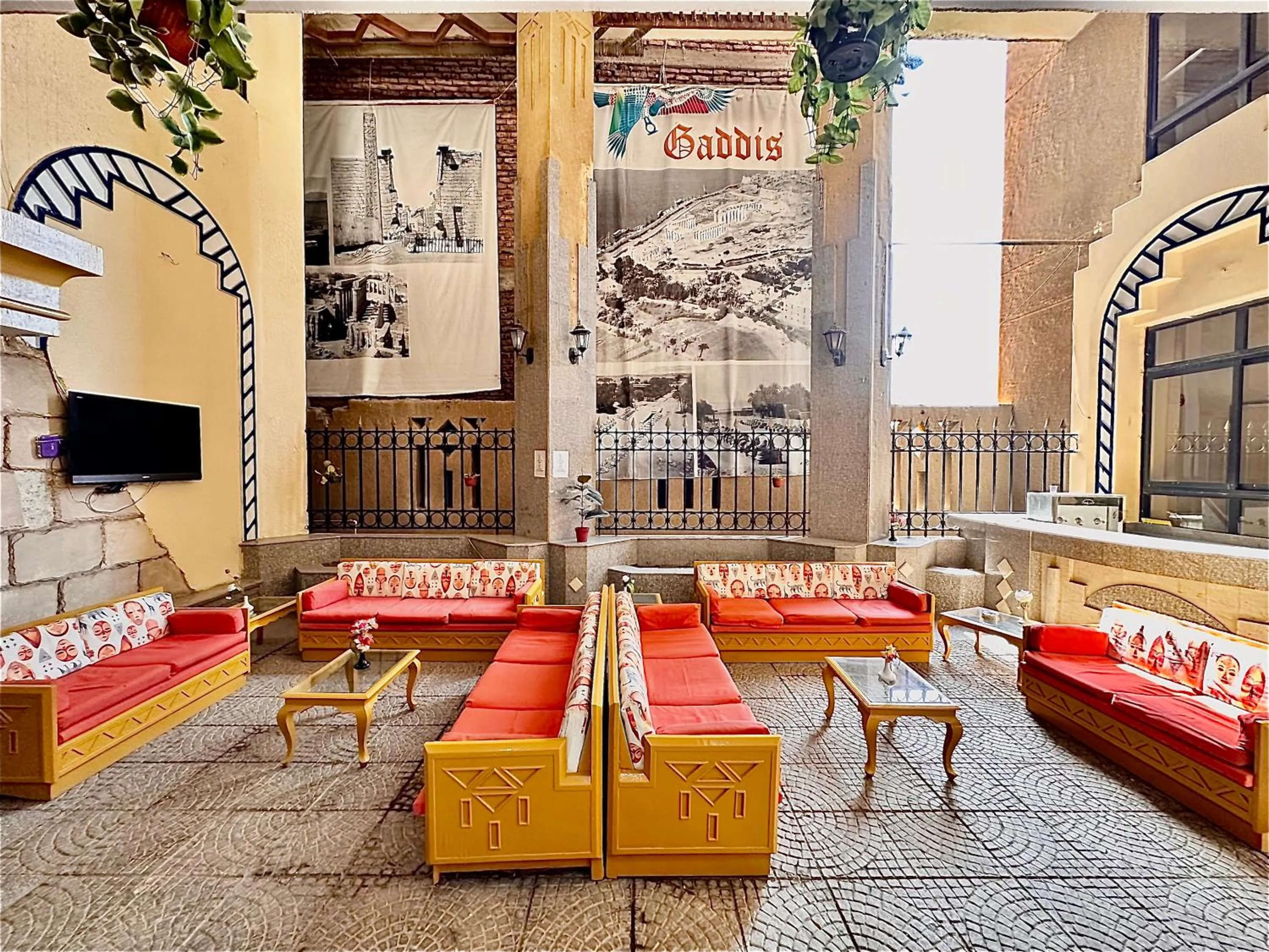 Lounge or bar in Gaddis Hotel, Suites and Apartments