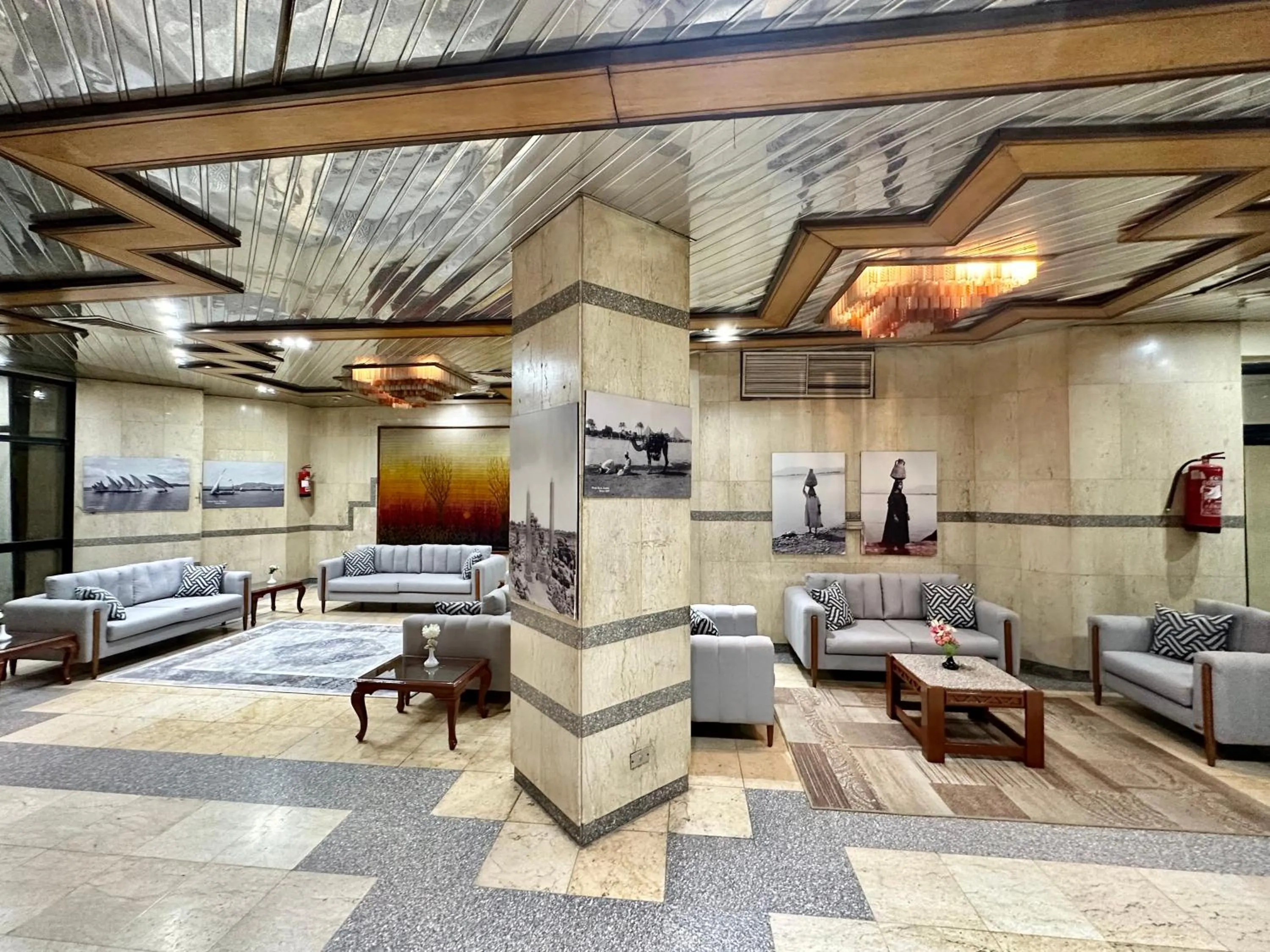 Lobby or reception in Gaddis Hotel, Suites and Apartments