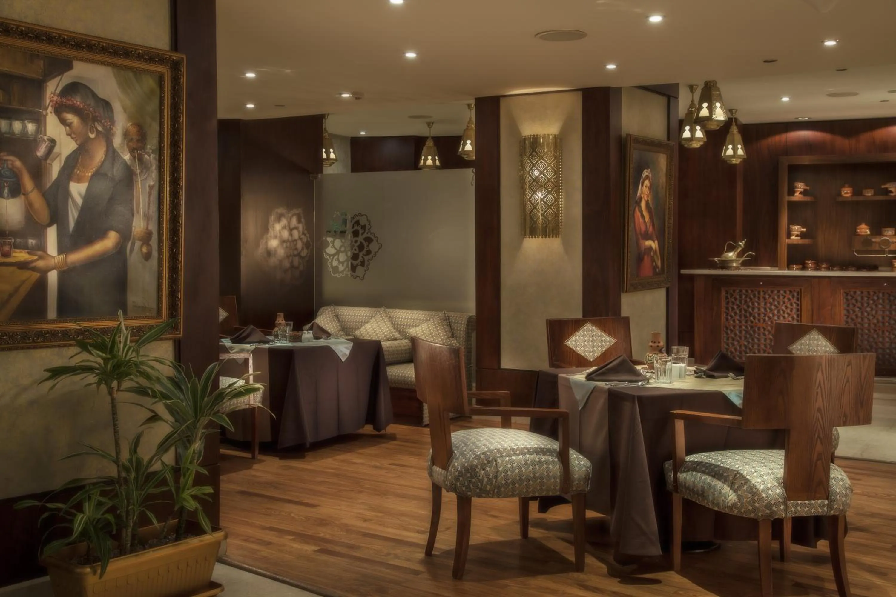 Restaurant/places to eat in Radisson Blu Hotel & Convention Center, Alexandria