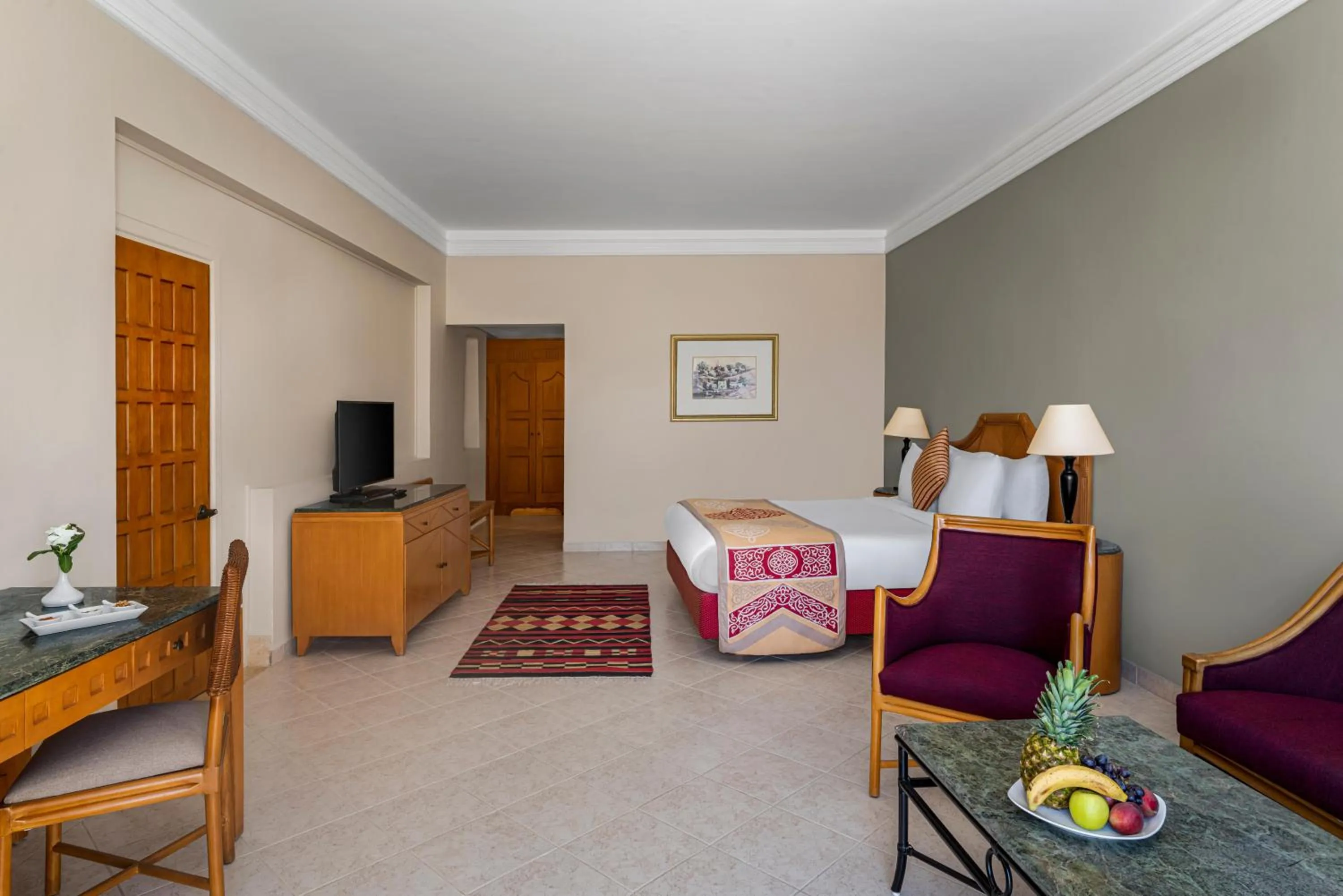 Photo of the whole room in The Bayview Taba Heights Resort