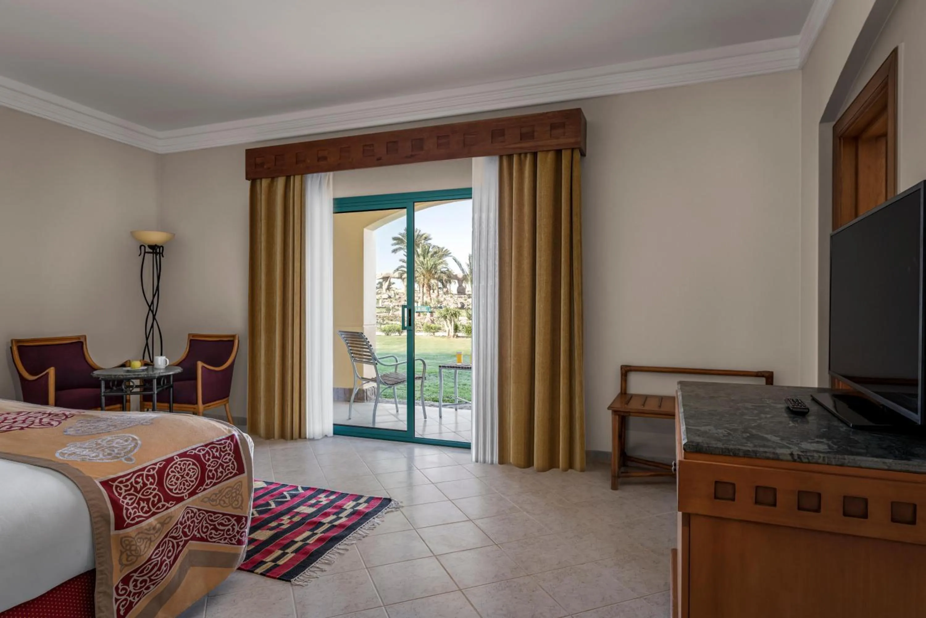 Photo of the whole room in The Bayview Taba Heights Resort