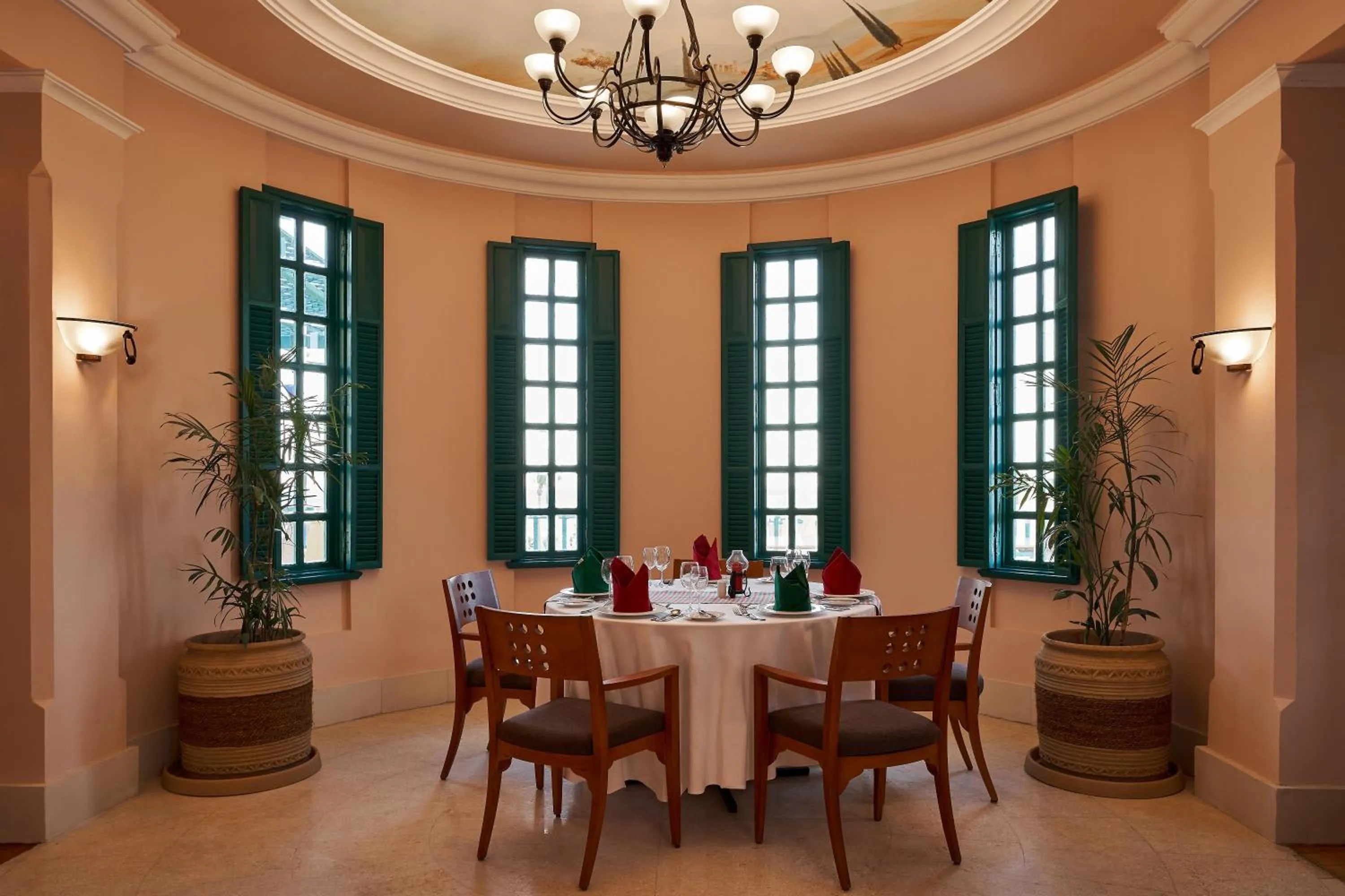 Restaurant/places to eat in The Bayview Taba Heights Resort