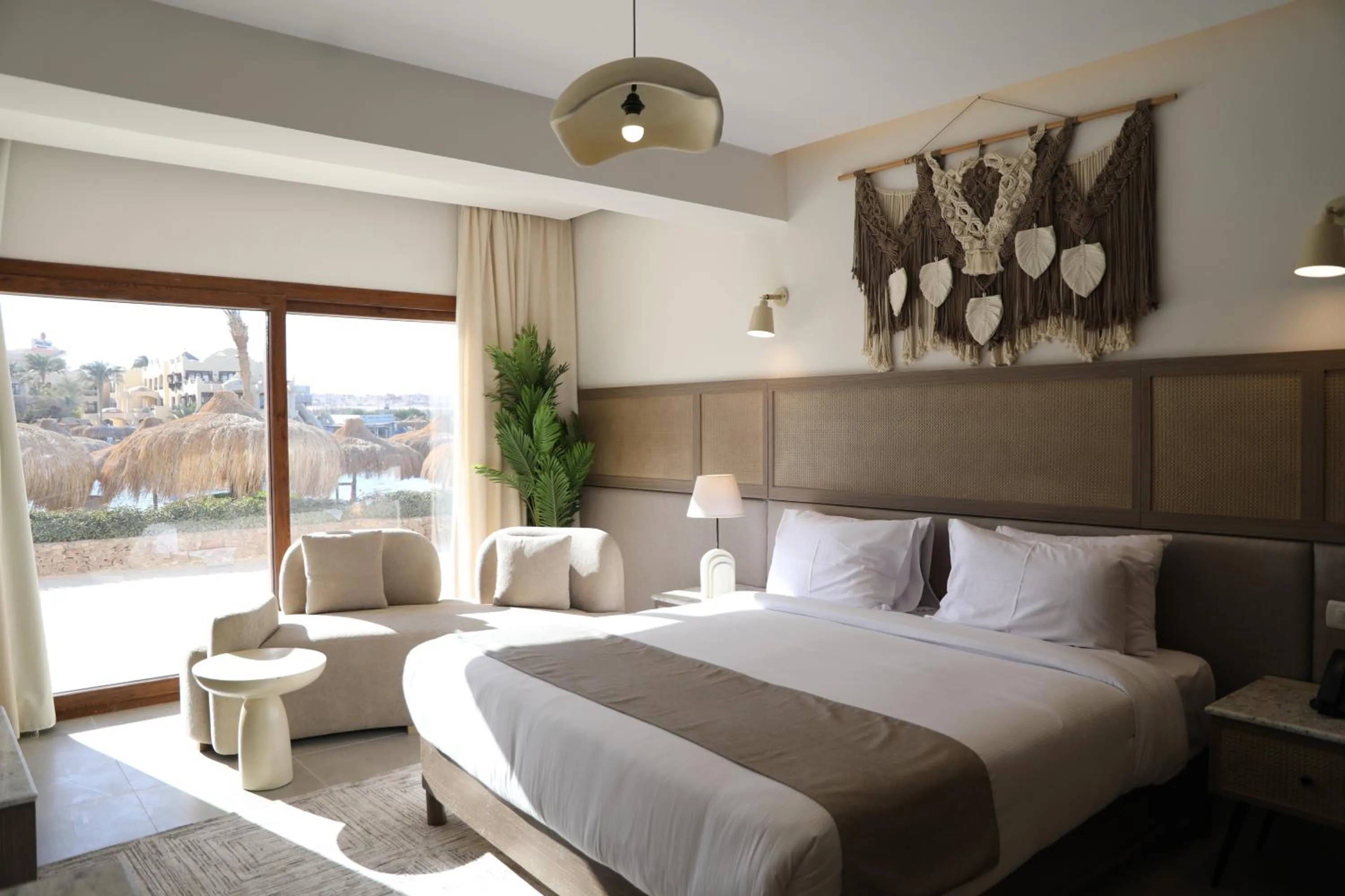 Bedroom, Bed in Sunny Days Palma De Mirette Resort & Spa