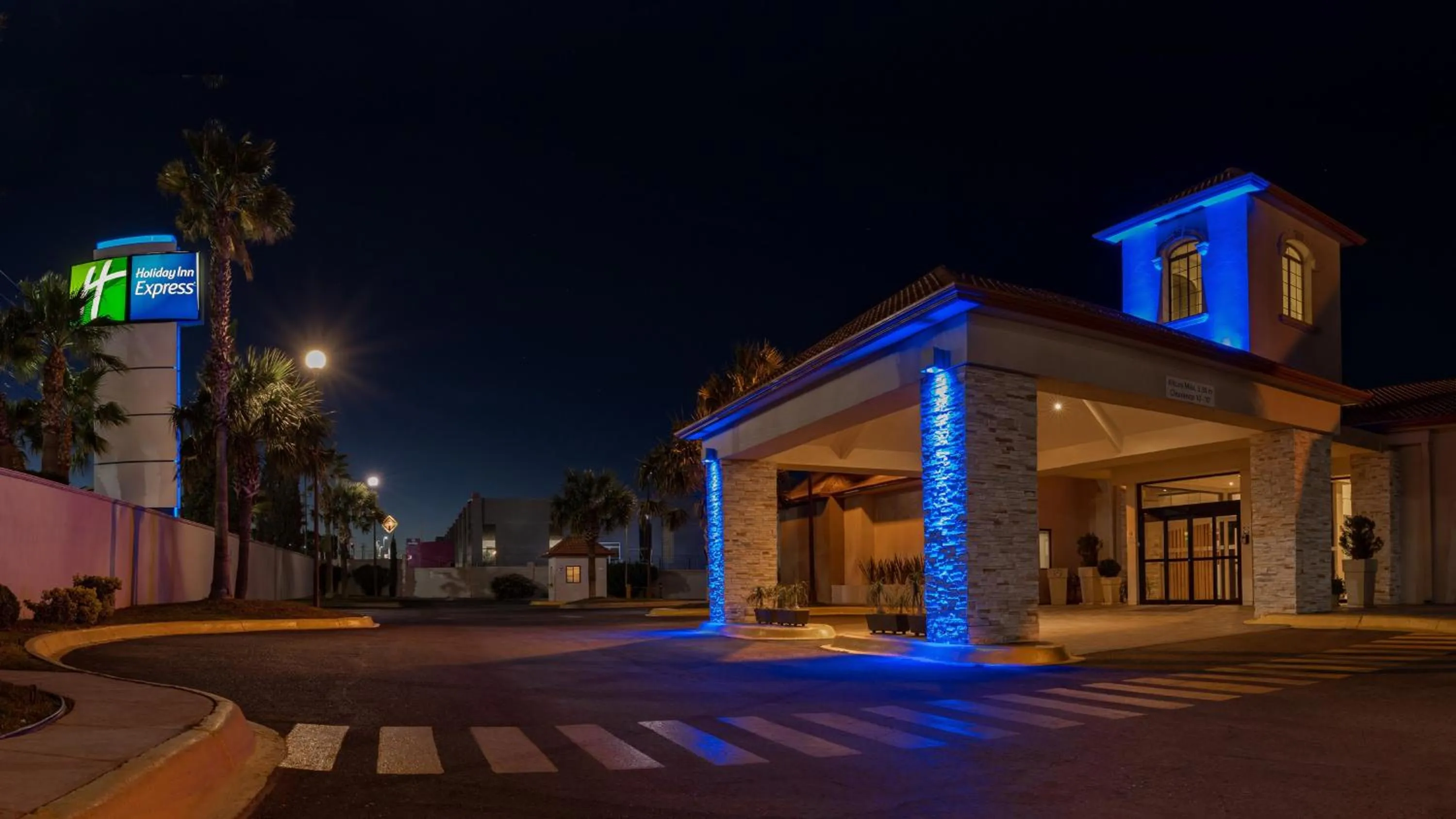 Property building in Holiday Inn Express Chihuahua by IHG