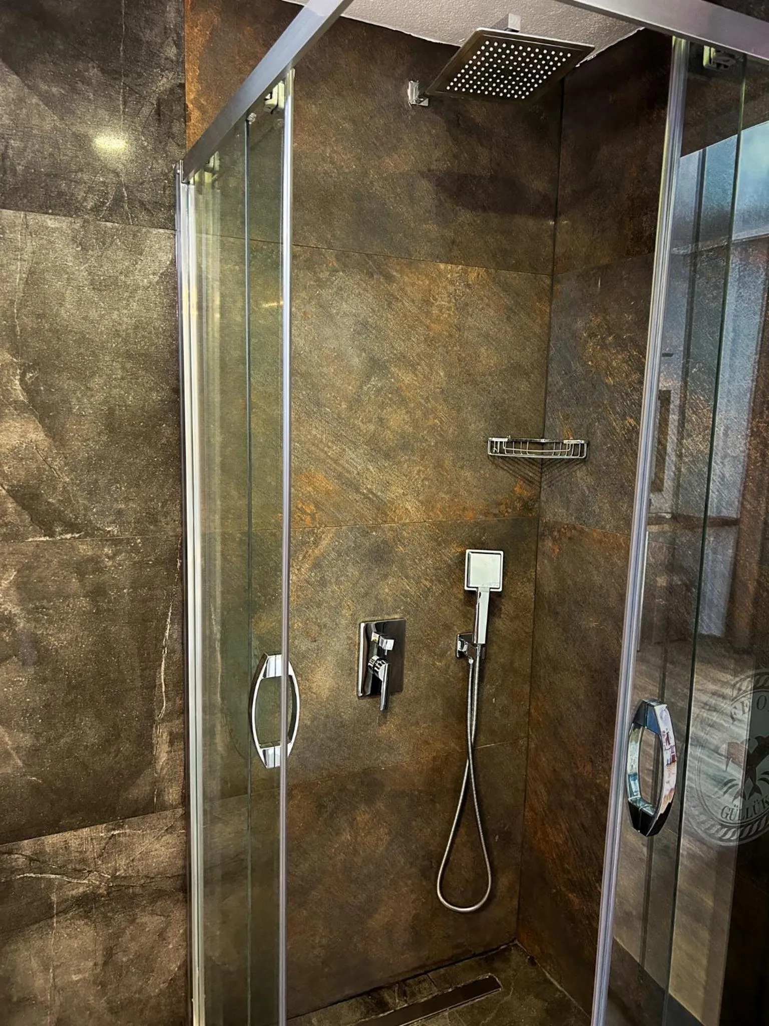 Shower in Gulluk Life Hotel