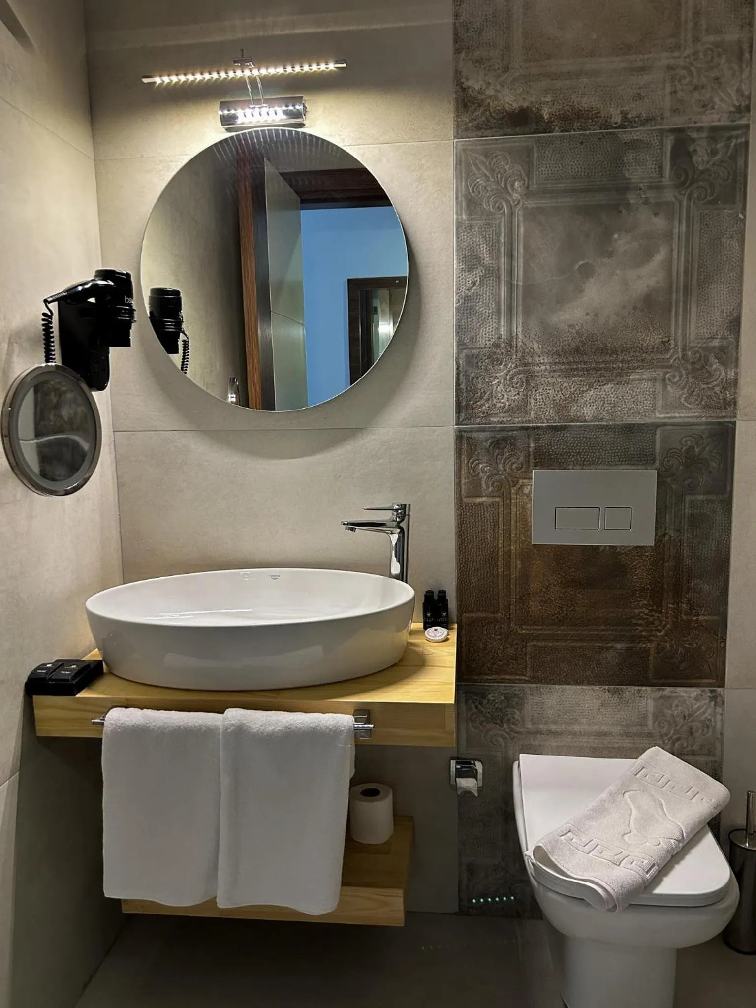 Bathroom in Gulluk Life Hotel